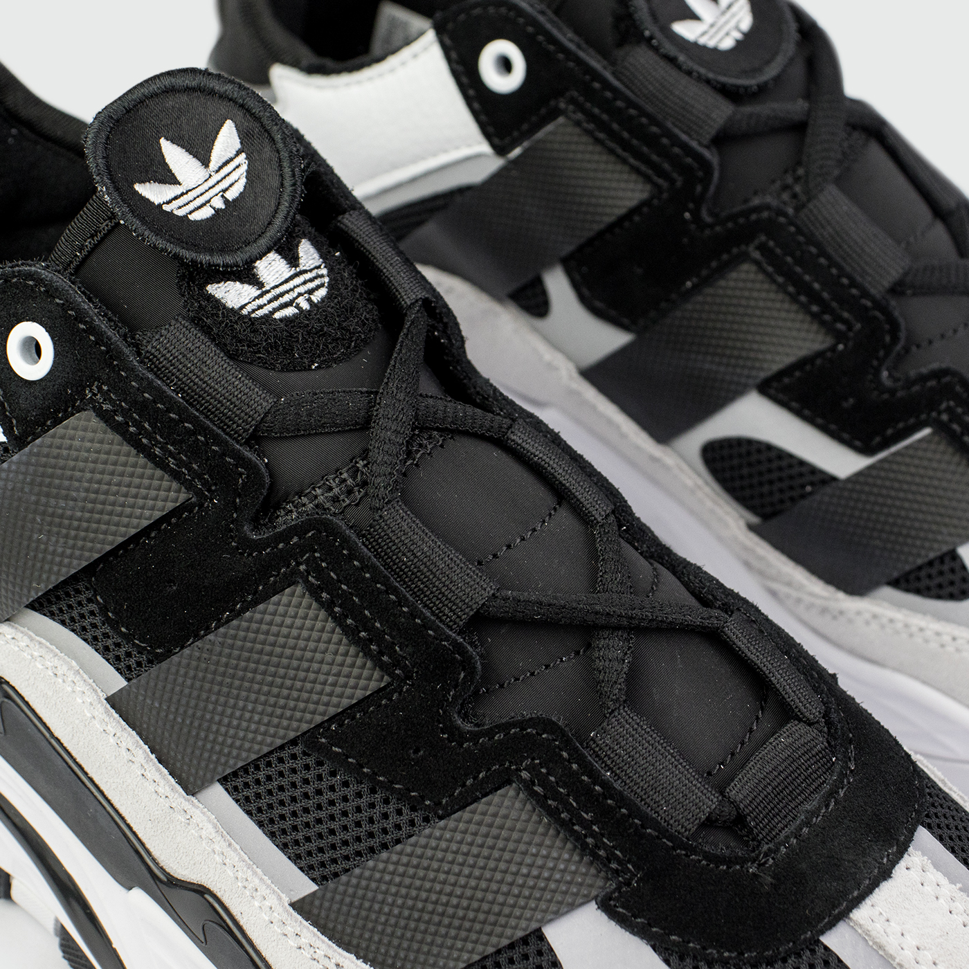 Кроссовки Adidas Niteball White / Black Кроссовки Adidas Niteball White / Black