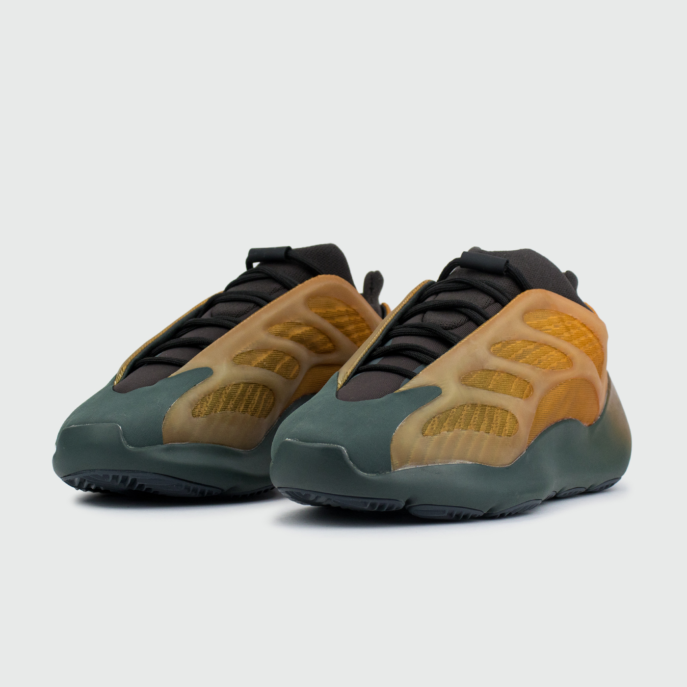 Кроссовки Adidas Yeezy Boost 700 v3 Copper Fade Кроссовки Adidas Yeezy Boost 700 v3 Copper Fade