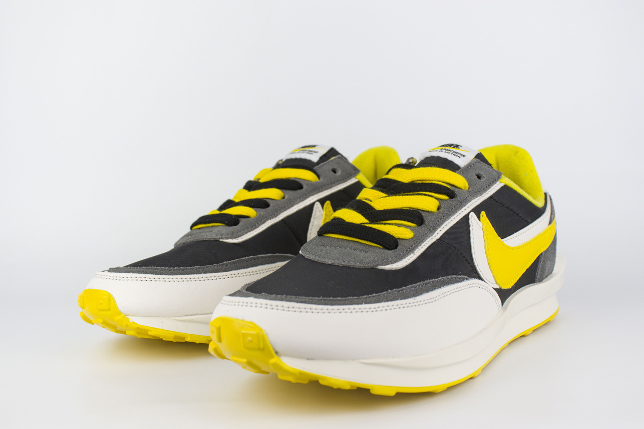 Кроссовки Nike Waffle Daybreak x SACAI Black / Yellow Кроссовки Nike Waffle Daybreak x SACAI Black / Yellow