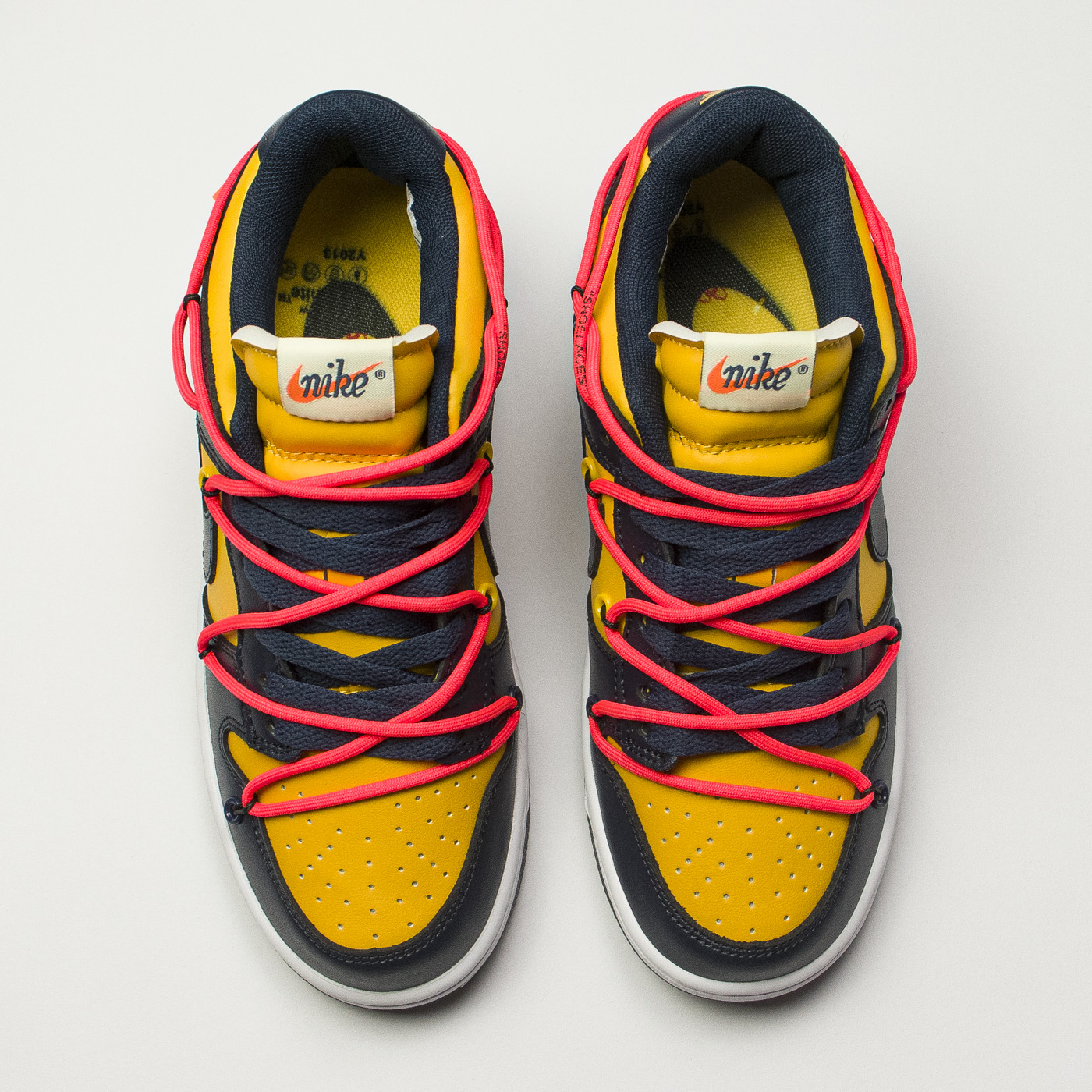 Кроссовки Nike Dunk Low x Off-White Wmns University Gold Кроссовки Nike Dunk Low x Off-White Wmns University Gold
