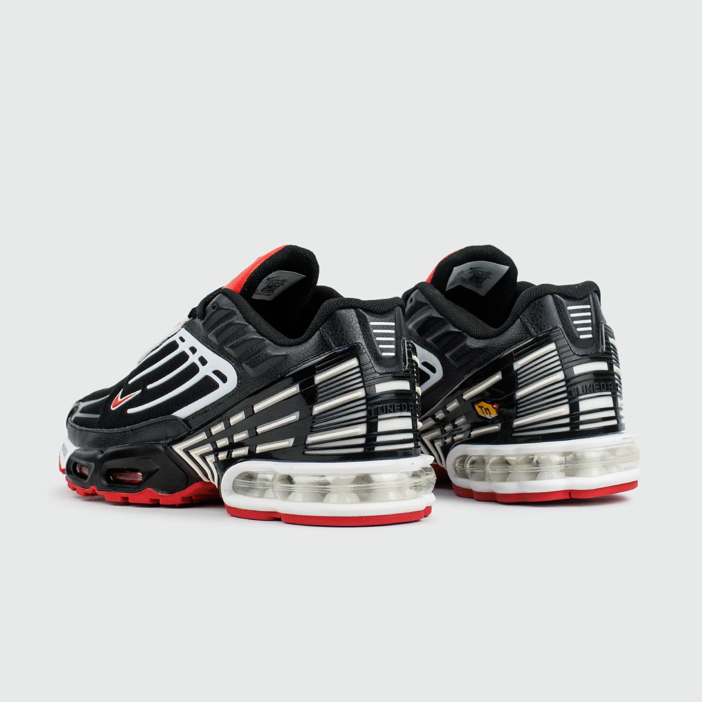 Кроссовки Nike Air Max Plus 3 Tn Black / Red / Wh. Кроссовки Nike Air Max Plus 3 Tn Black / Red / Wh.