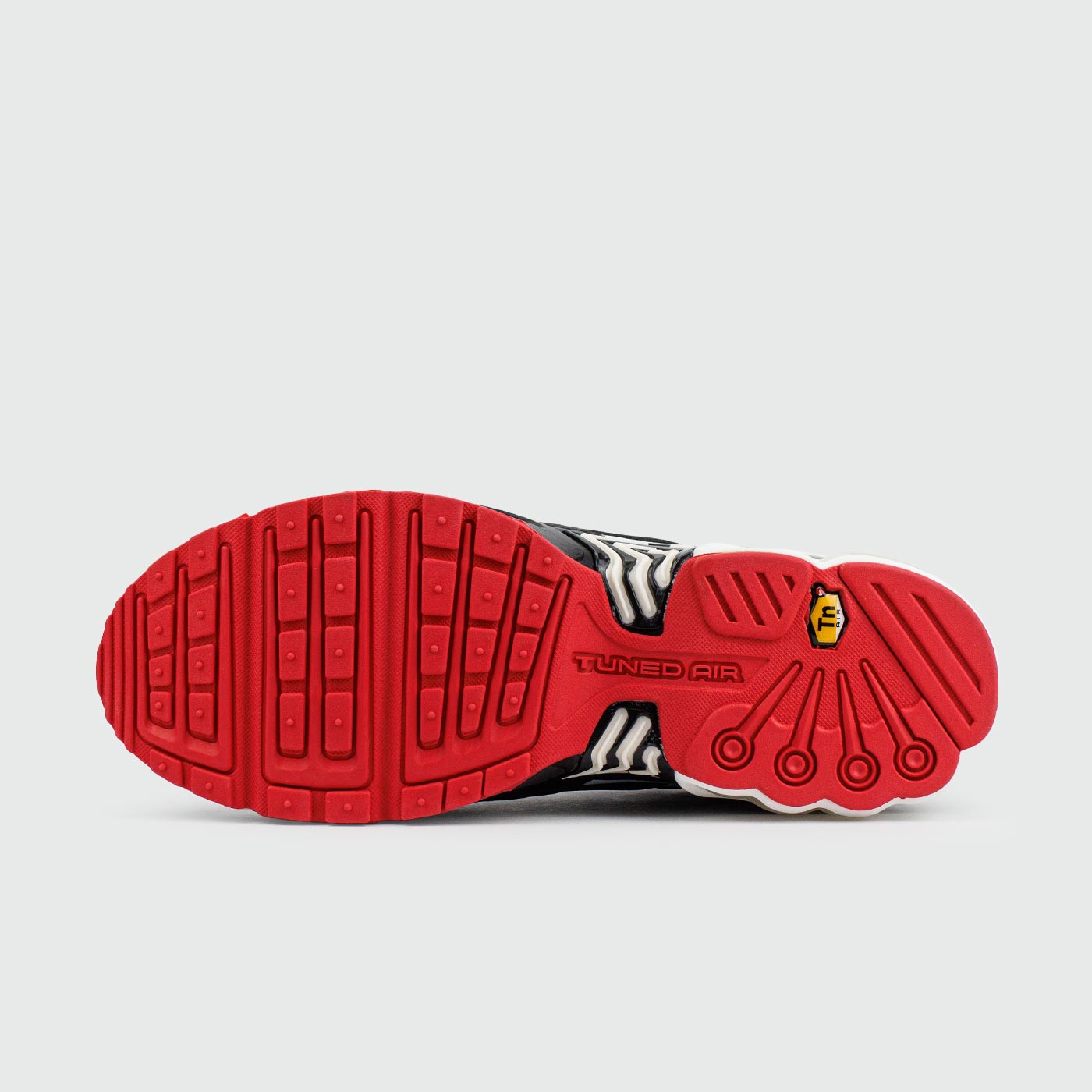 Кроссовки Nike Air Max Plus 3 Tn Black / Red / Wh. Кроссовки Nike Air Max Plus 3 Tn Black / Red / Wh.