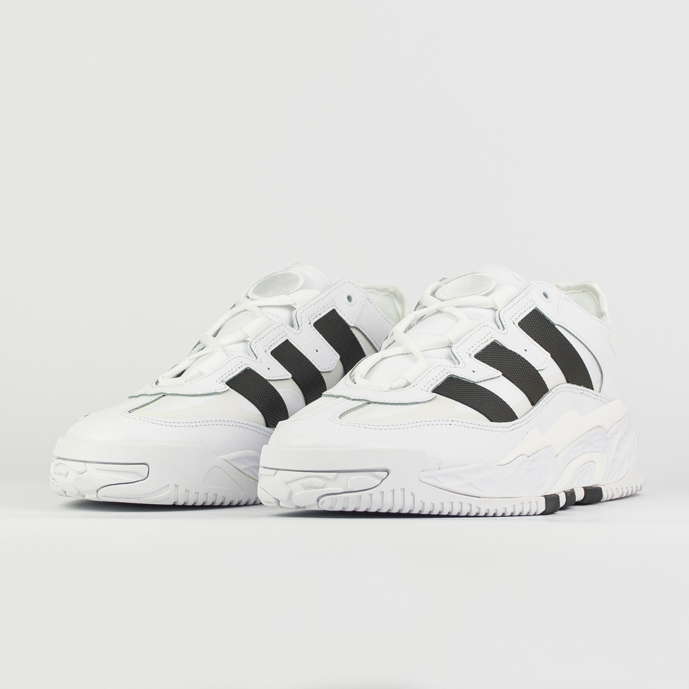 Кроссовки Adidas Niteball White / Black Str. Кроссовки Adidas Niteball White / Black Str.
