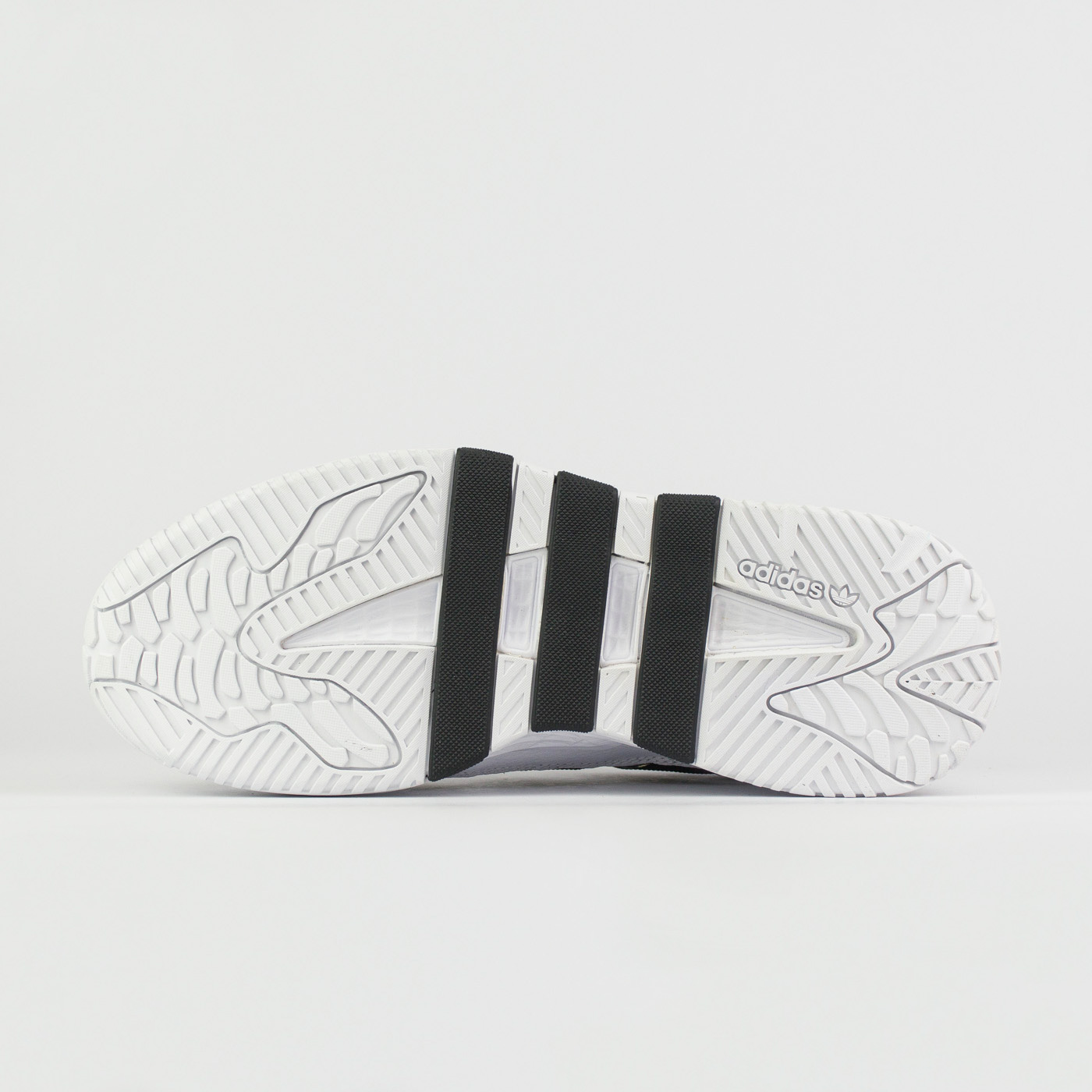 Кроссовки Adidas Niteball White / Black Str. Кроссовки Adidas Niteball White / Black Str.