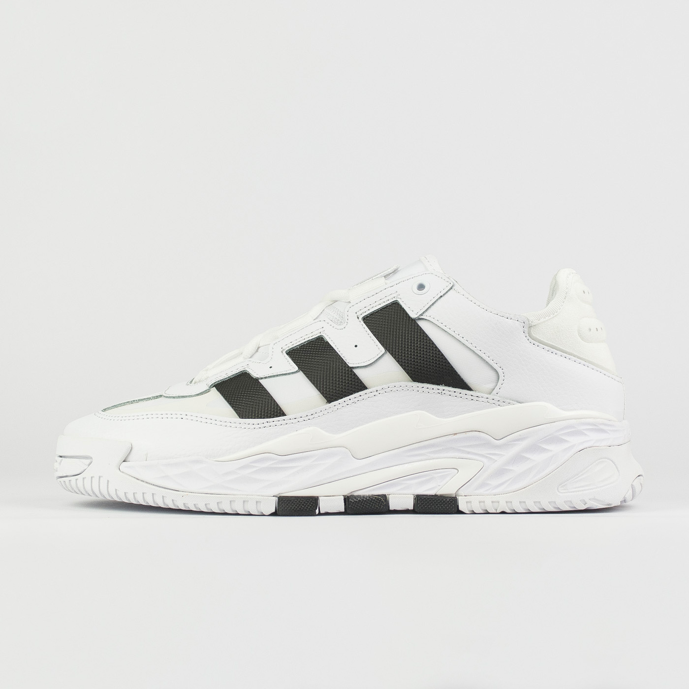 Кроссовки Adidas Niteball White / Black Str. Кроссовки Adidas Niteball White / Black Str.