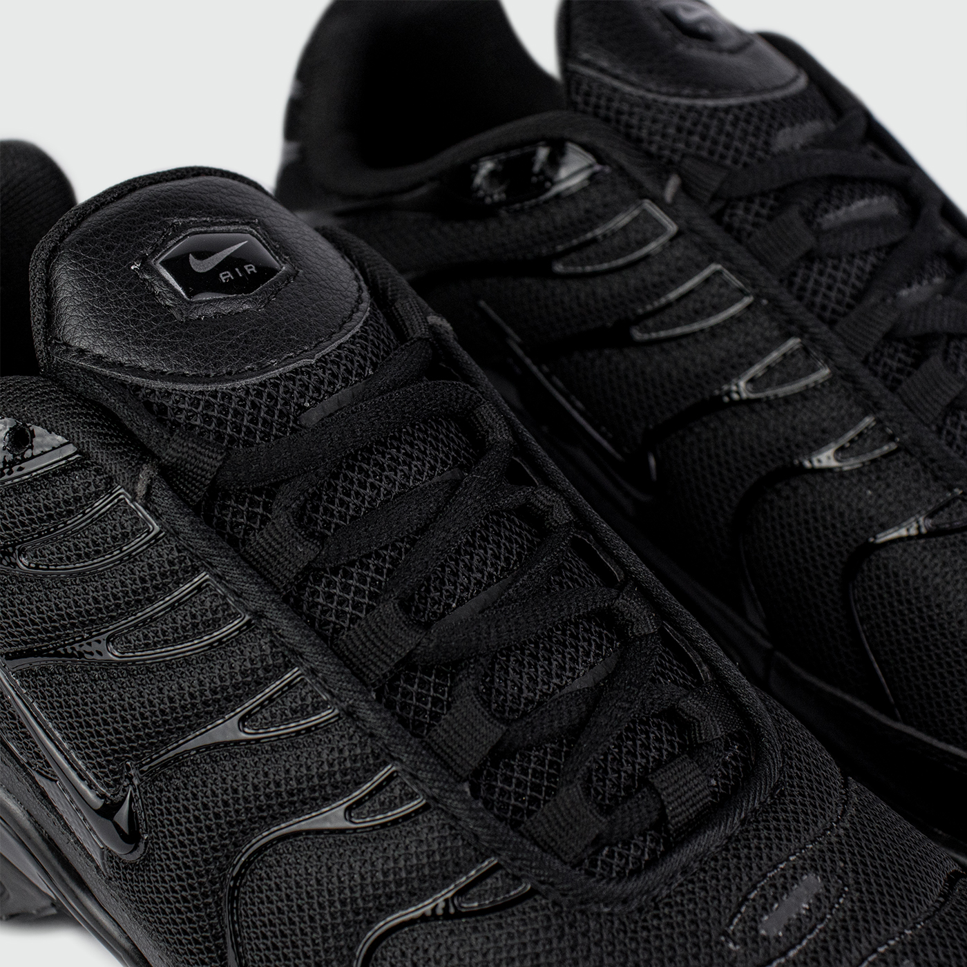 Кроссовки Nike Air Max Plus Tn Triple Black new Кроссовки Nike Air Max Plus Tn Triple Black new