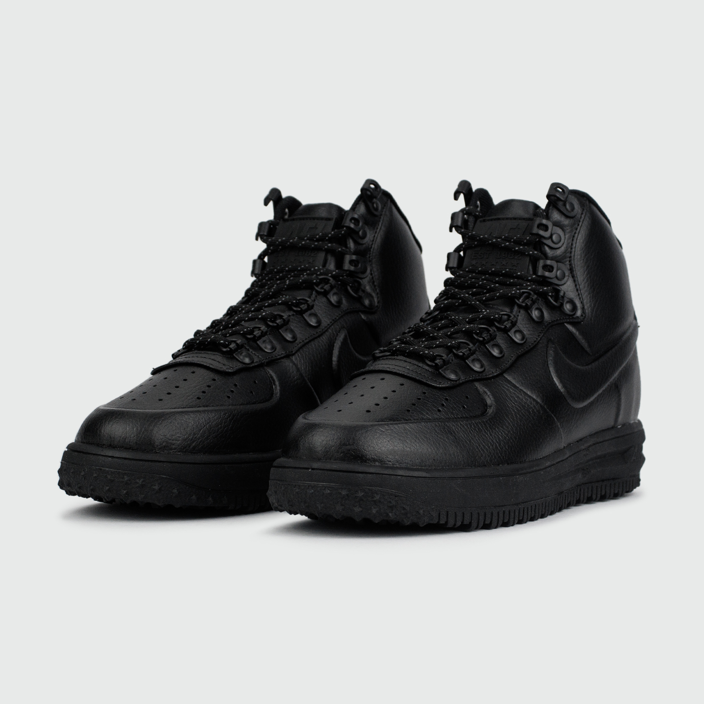 Кроссовки Nike Lunar Force 1 Duckboot 18 Triple Black Кроссовки Nike Lunar Force 1 Duckboot 18 Triple Black