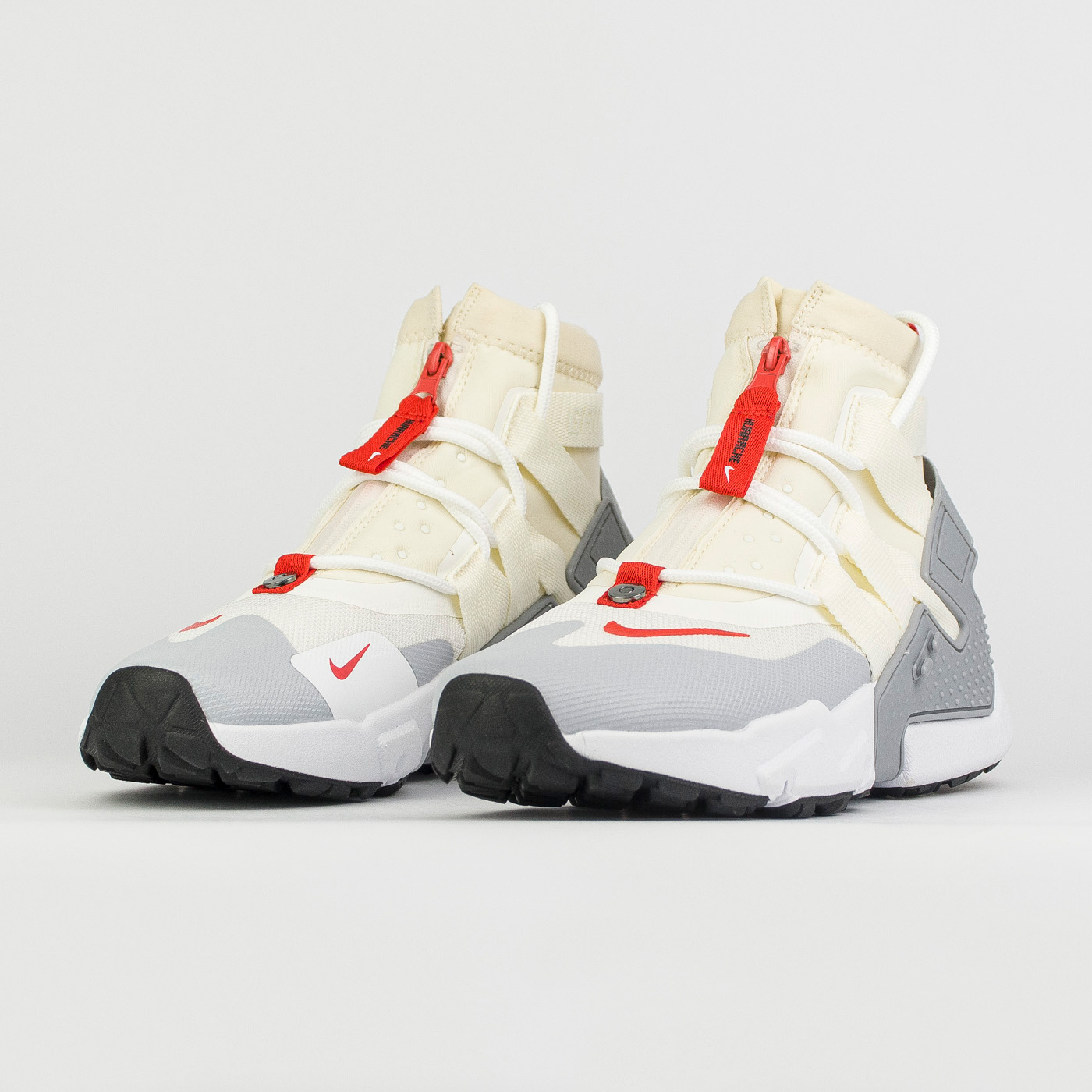Кроссовки Nike Air Huarache Gripp L.Grey / Red Кроссовки Nike Air Huarache Gripp L.Grey / Red