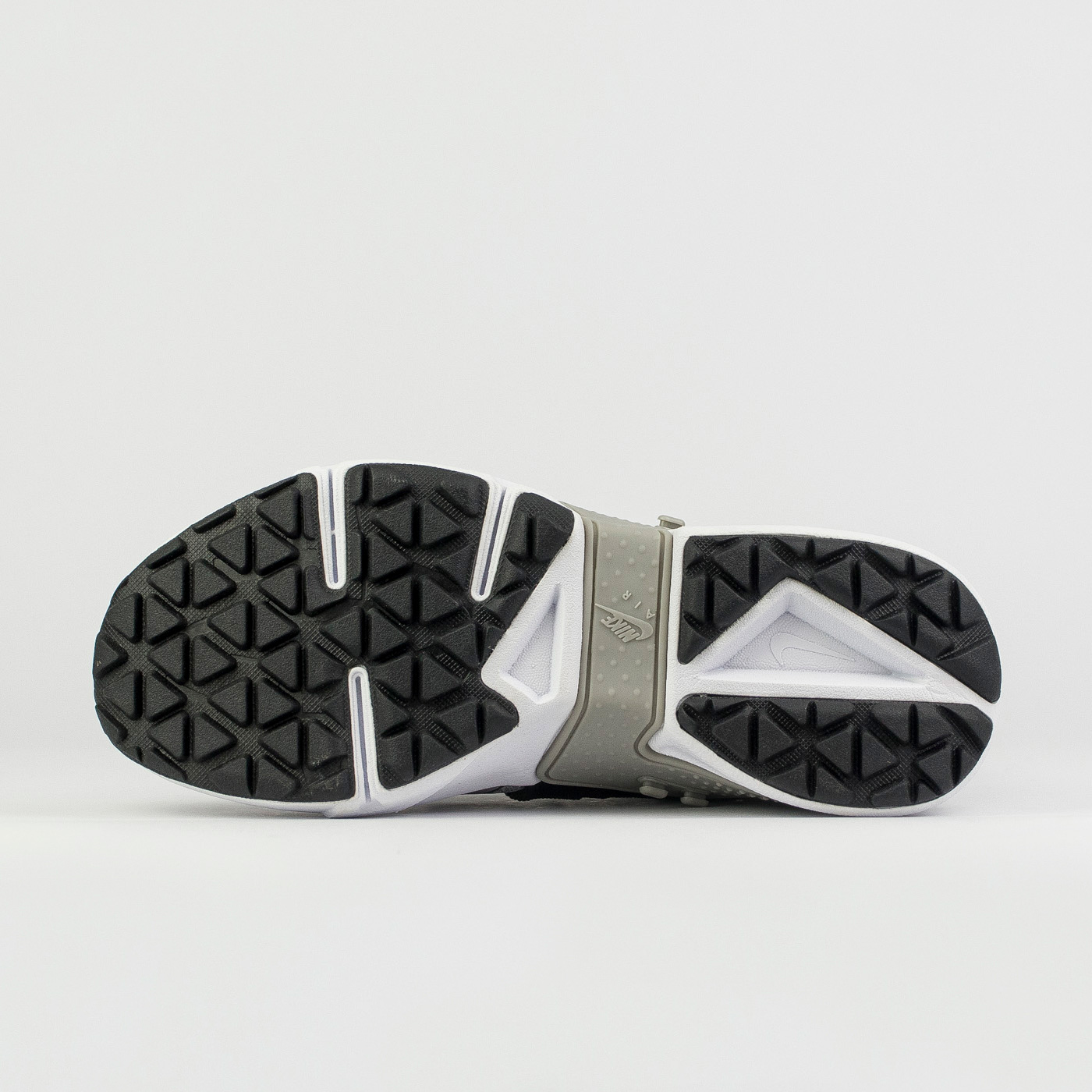 Кроссовки Nike Air Huarache Gripp Black / Grey new Кроссовки Nike Air Huarache Gripp Black / Grey new