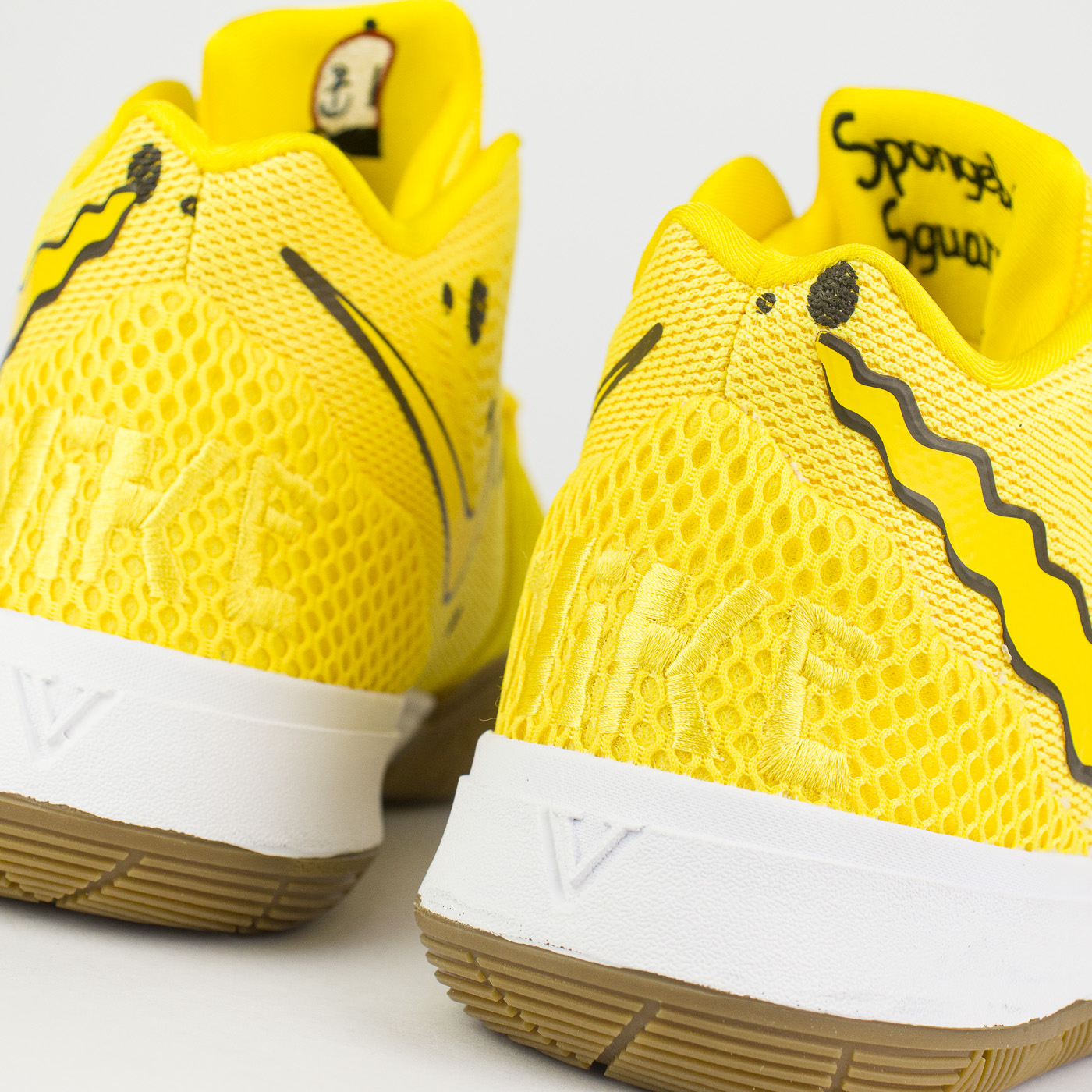 Кроссовки Nike Kyrie 5 Spongebob
