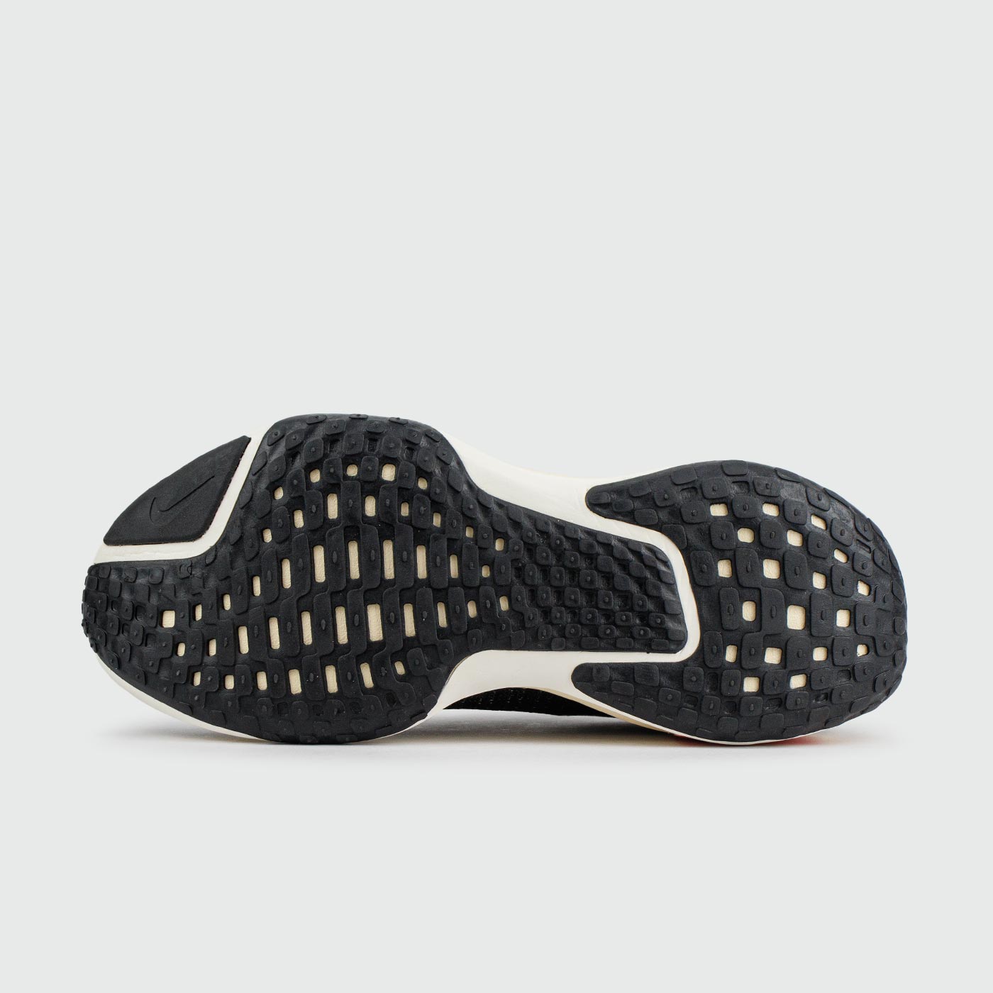 Кроссовки Nike Zoomx Invincible Run Fk 3 Black / White