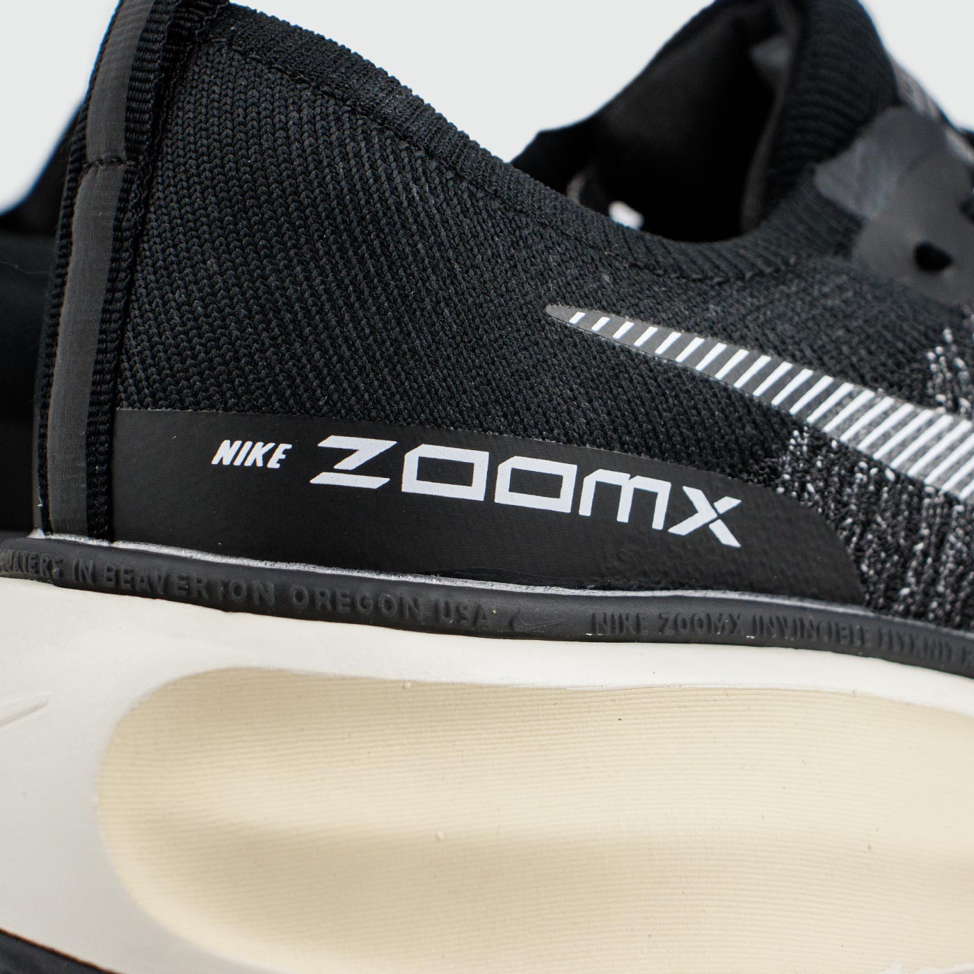 Кроссовки Nike Zoomx Invincible Run Fk 3 Black / White