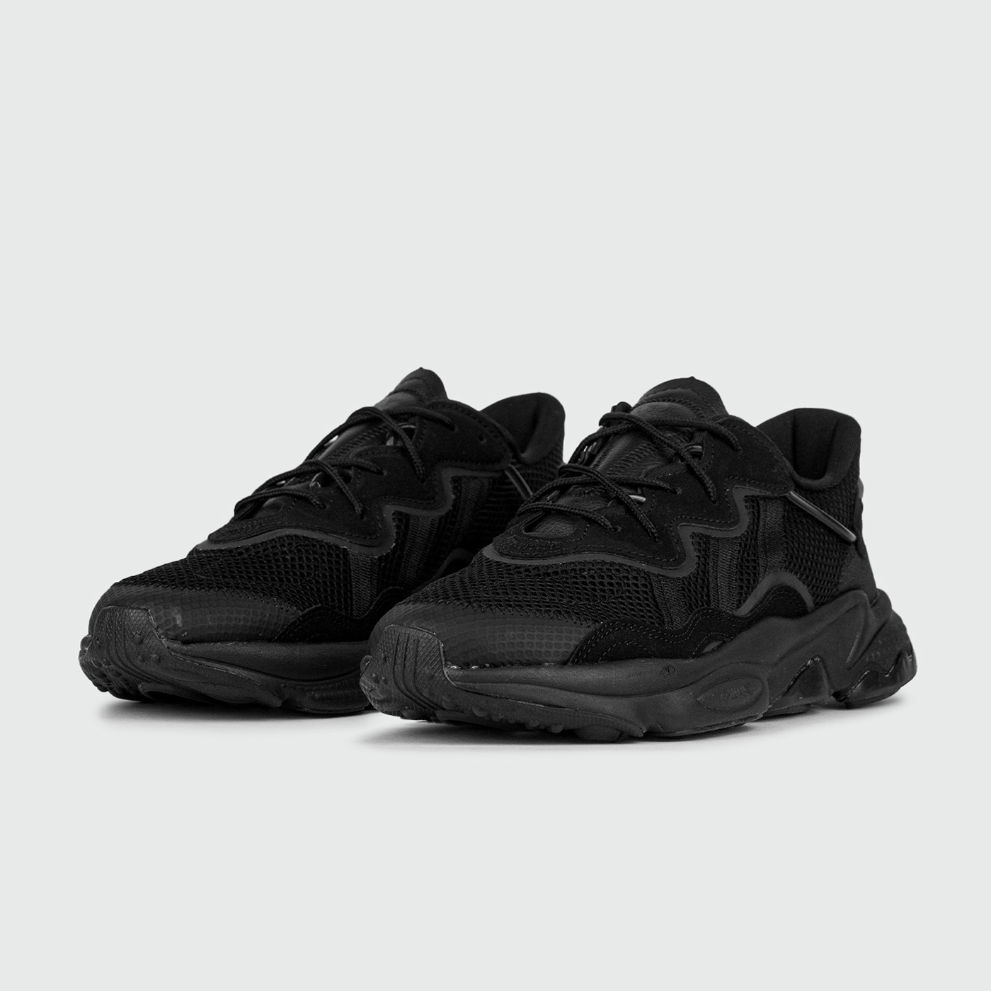 Кроссовки Adidas Ozweego Triple Black Кроссовки Adidas Ozweego Triple Black