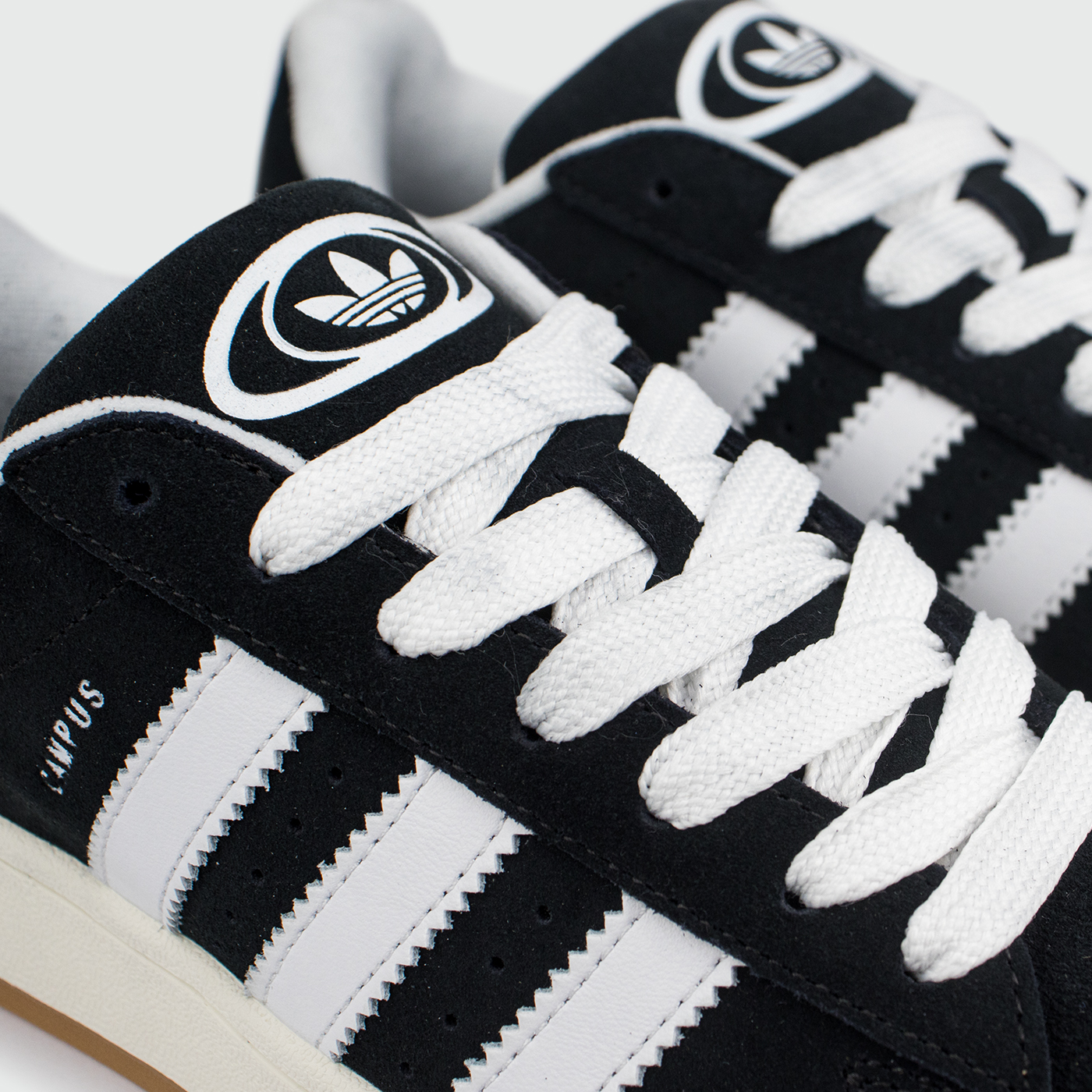 Кроссовки Adidas Campus 00s Wmns Black / Gum Кроссовки Adidas Campus 00s Wmns Black / Gum