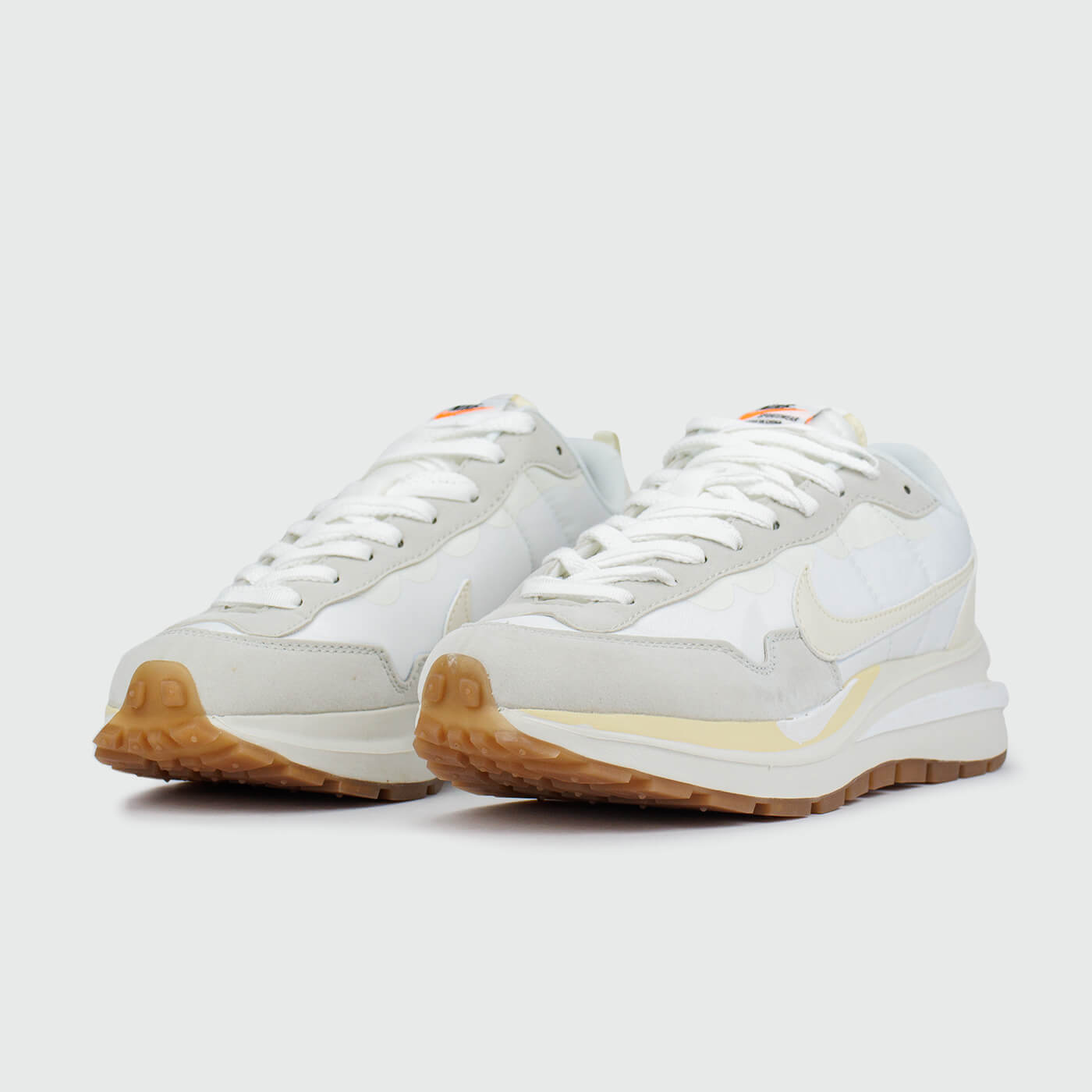 Кроссовки Nike Vapor Waffle x Sacai White / Gum Кроссовки Nike Vapor Waffle x Sacai White / Gum