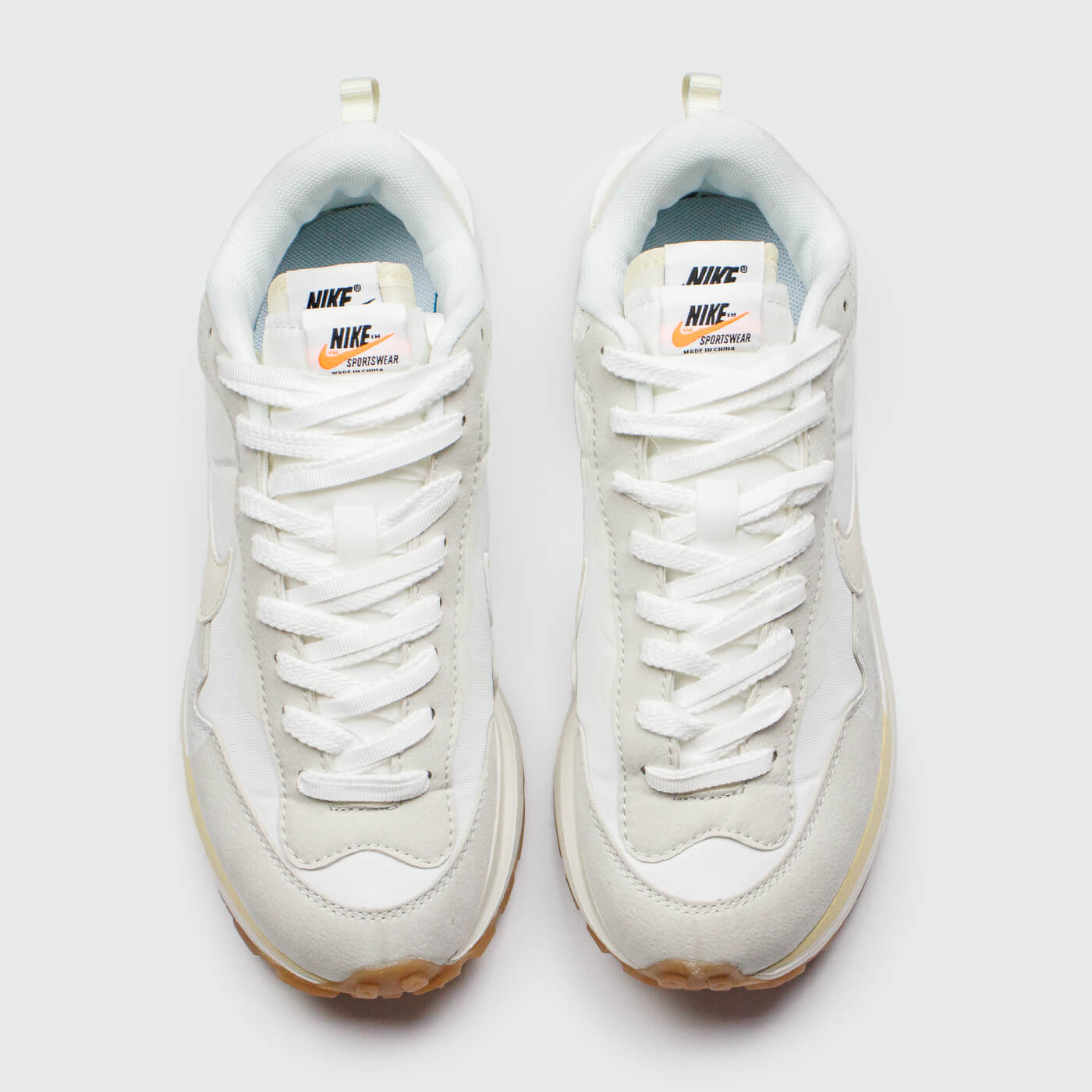 Кроссовки Nike Vapor Waffle x Sacai White / Gum Кроссовки Nike Vapor Waffle x Sacai White / Gum