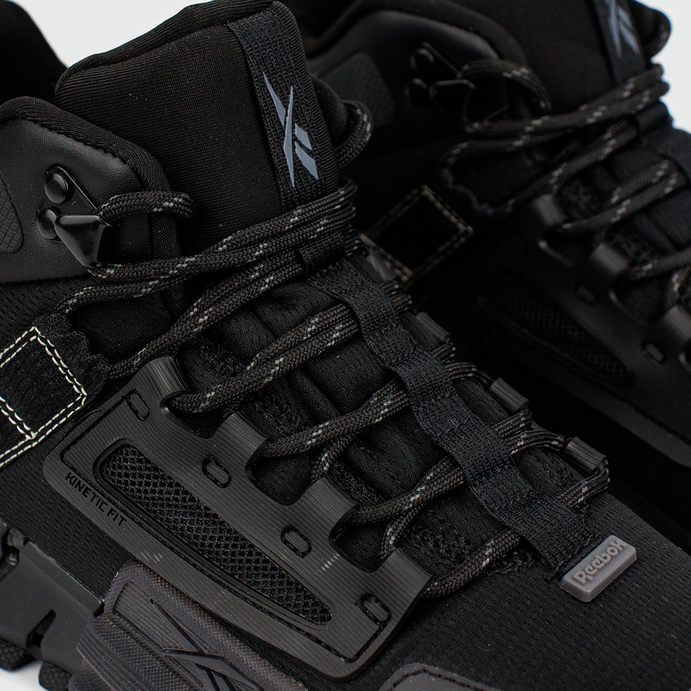 Кроссовки Reebok Zig Kinetica Mid Trp.Black Кроссовки Reebok Zig Kinetica Mid Trp.Black