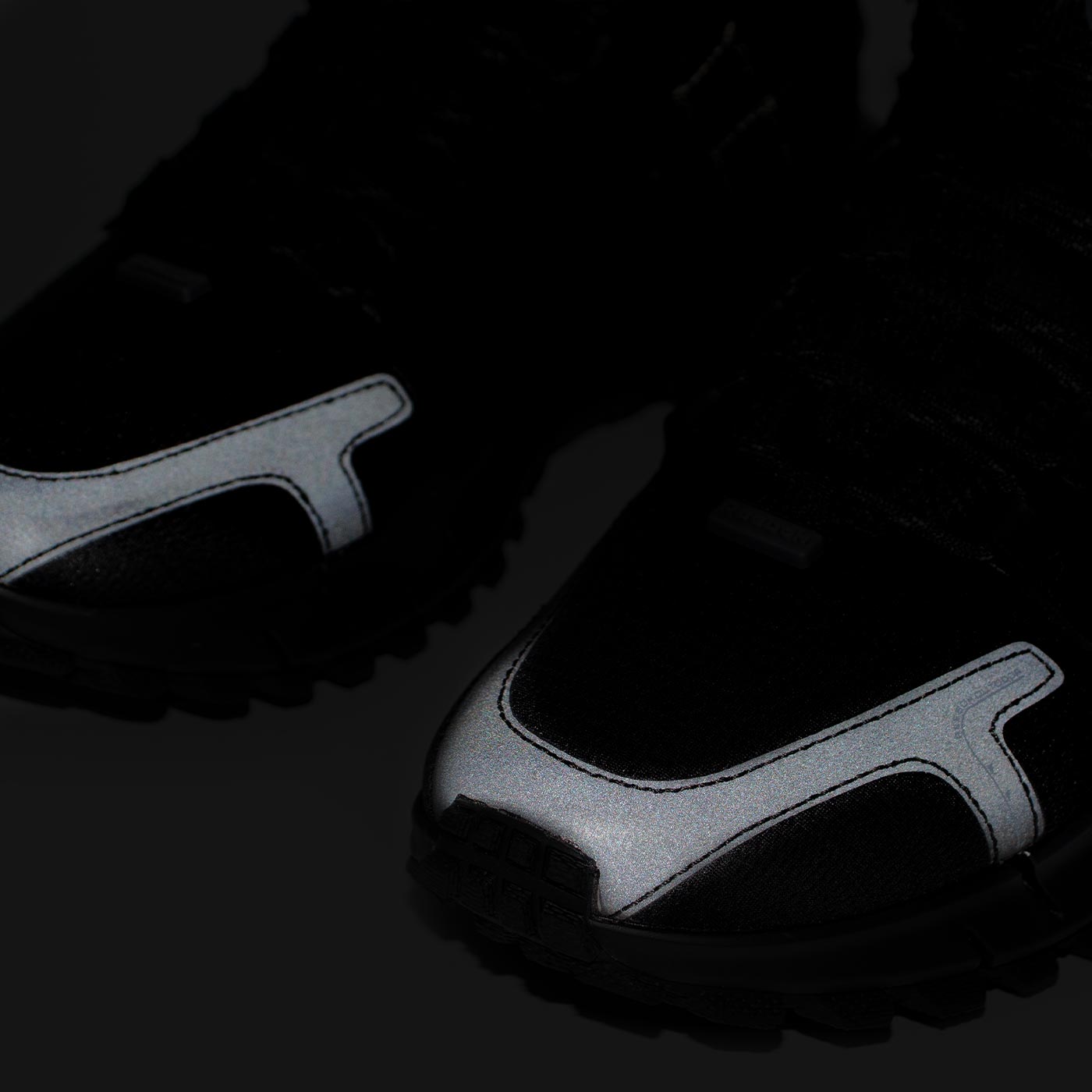 Кроссовки Reebok Zig Kinetica Mid Trp.Black Кроссовки Reebok Zig Kinetica Mid Trp.Black