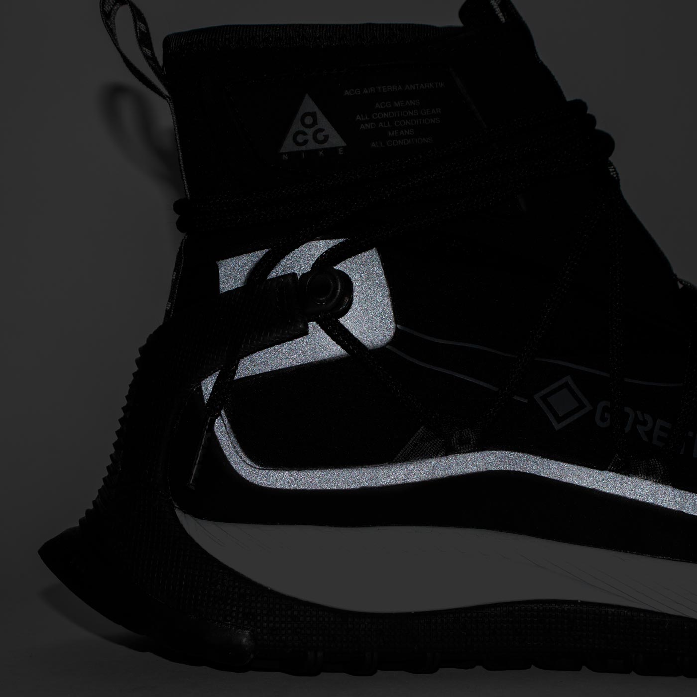 Кроссовки Nike ACG Terra Antarktik Black White Кроссовки Nike ACG Terra Antarktik Black White