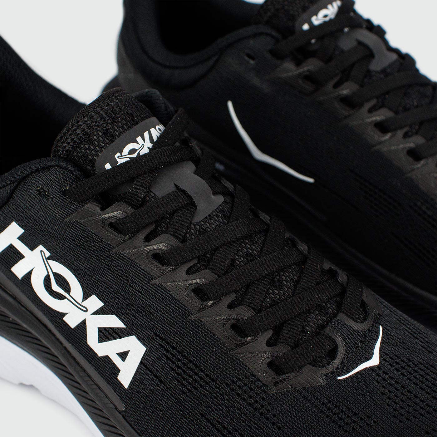 Кроссовки Hoka Mach 4 Black White Кроссовки Hoka Mach 4 Black White