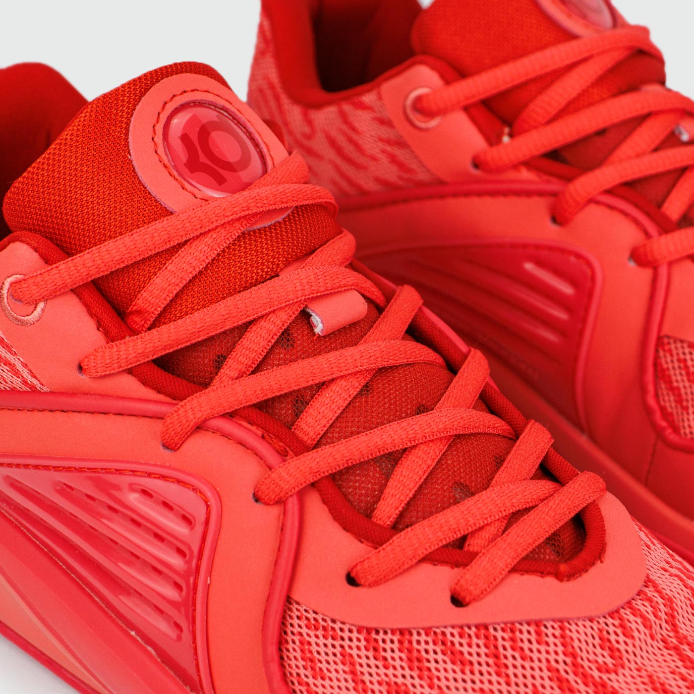 Кроссовки Nike KD 16 NRG Red Кроссовки Nike KD 16 NRG Red