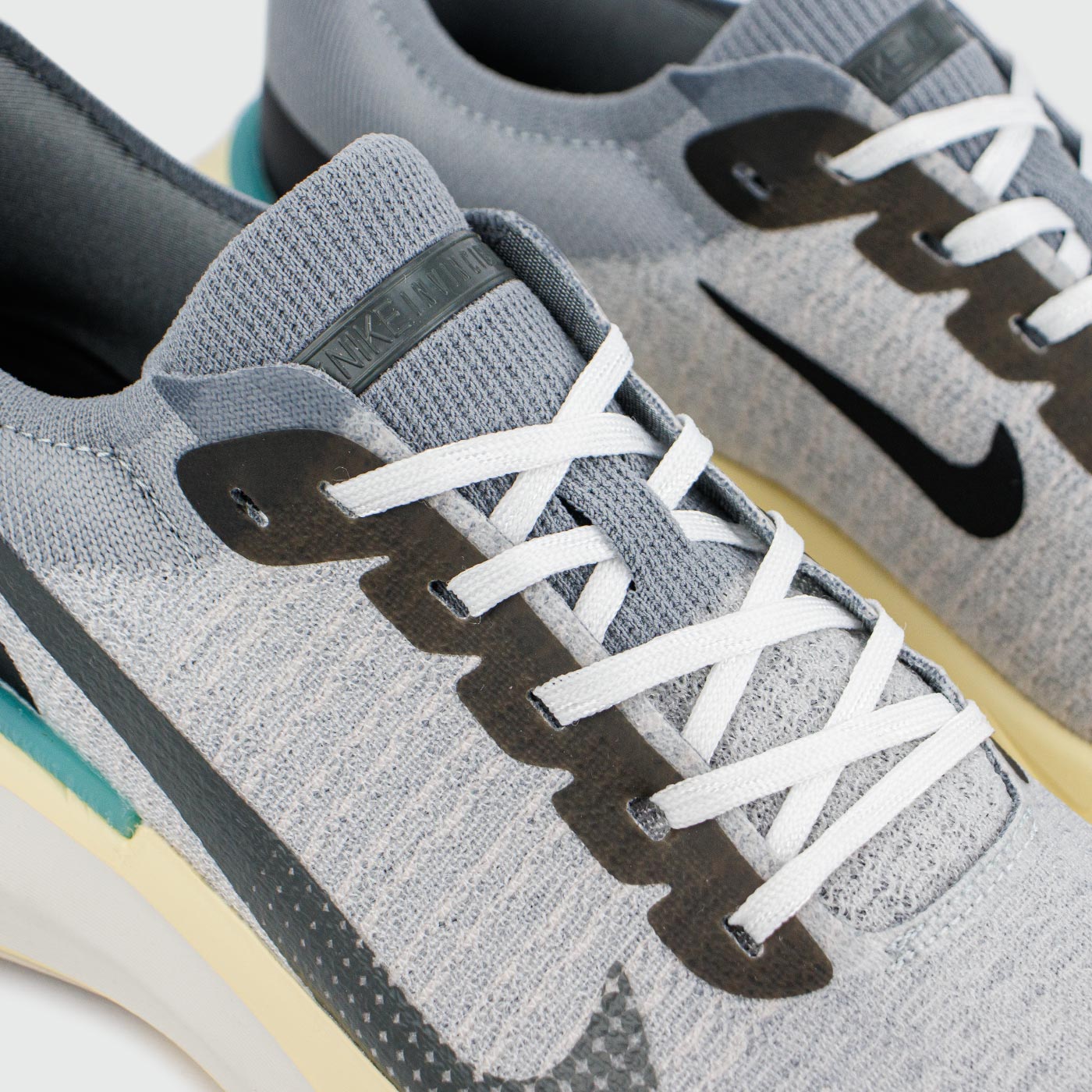 Кроссовки Nike Zoomx Invincible Run Fk 3 Grey Cream Кроссовки Nike Zoomx Invincible Run Fk 3 Grey Cream
