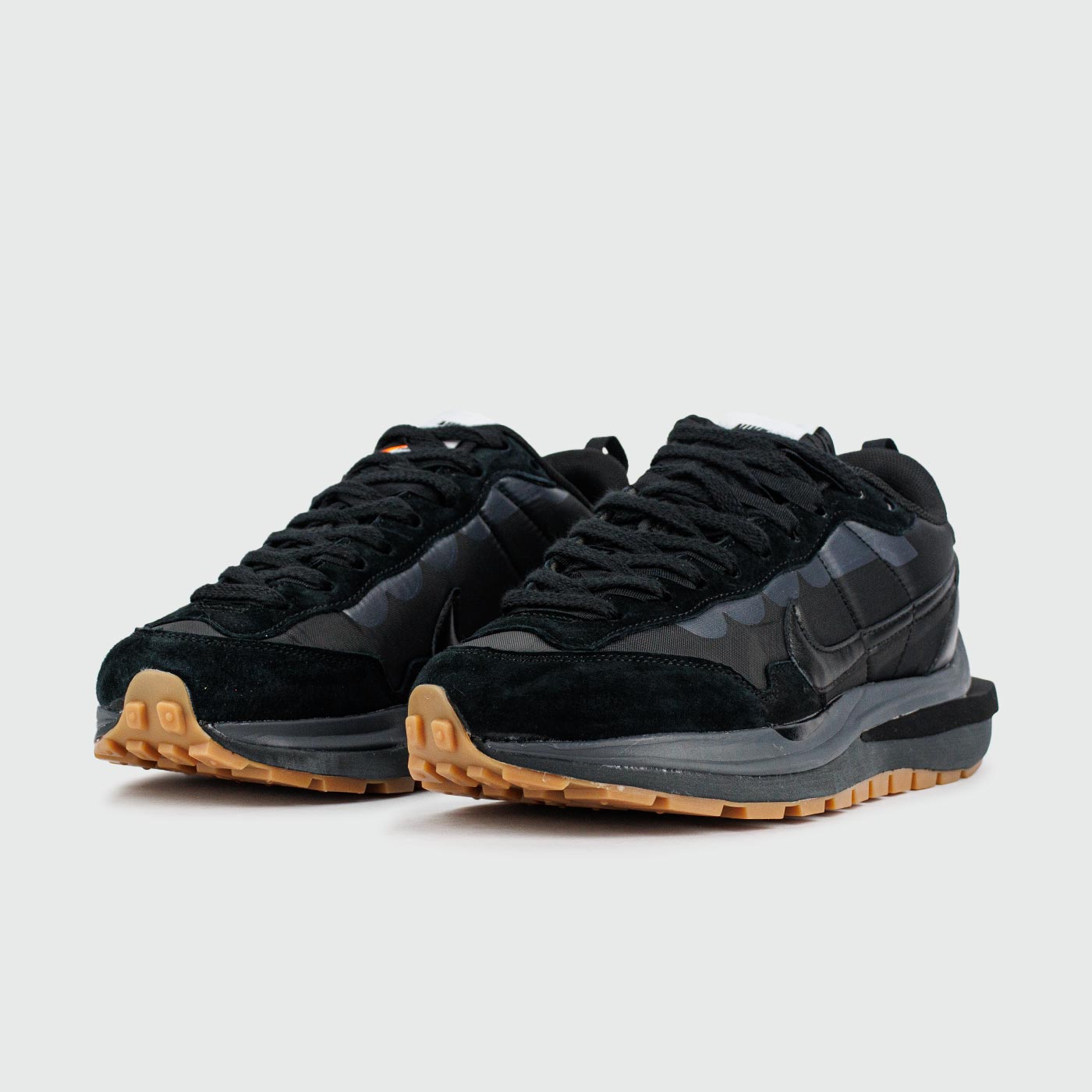 Кроссовки Nike Vapor Waffle x Sacai Black / Gum Ftwr. Кроссовки Nike Vapor Waffle x Sacai Black / Gum Ftwr.