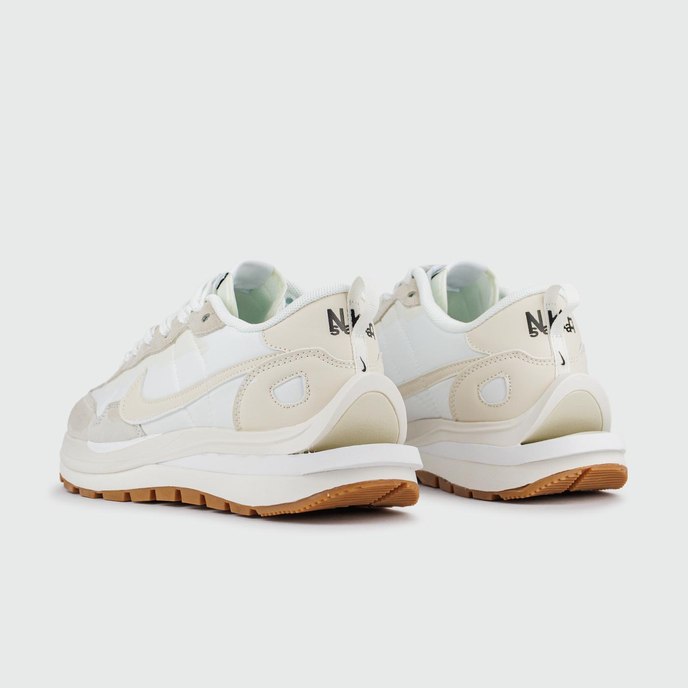 Кроссовки Nike Vapor Waffle x Sacai White / Gum Кроссовки Nike Vapor Waffle x Sacai White / Gum