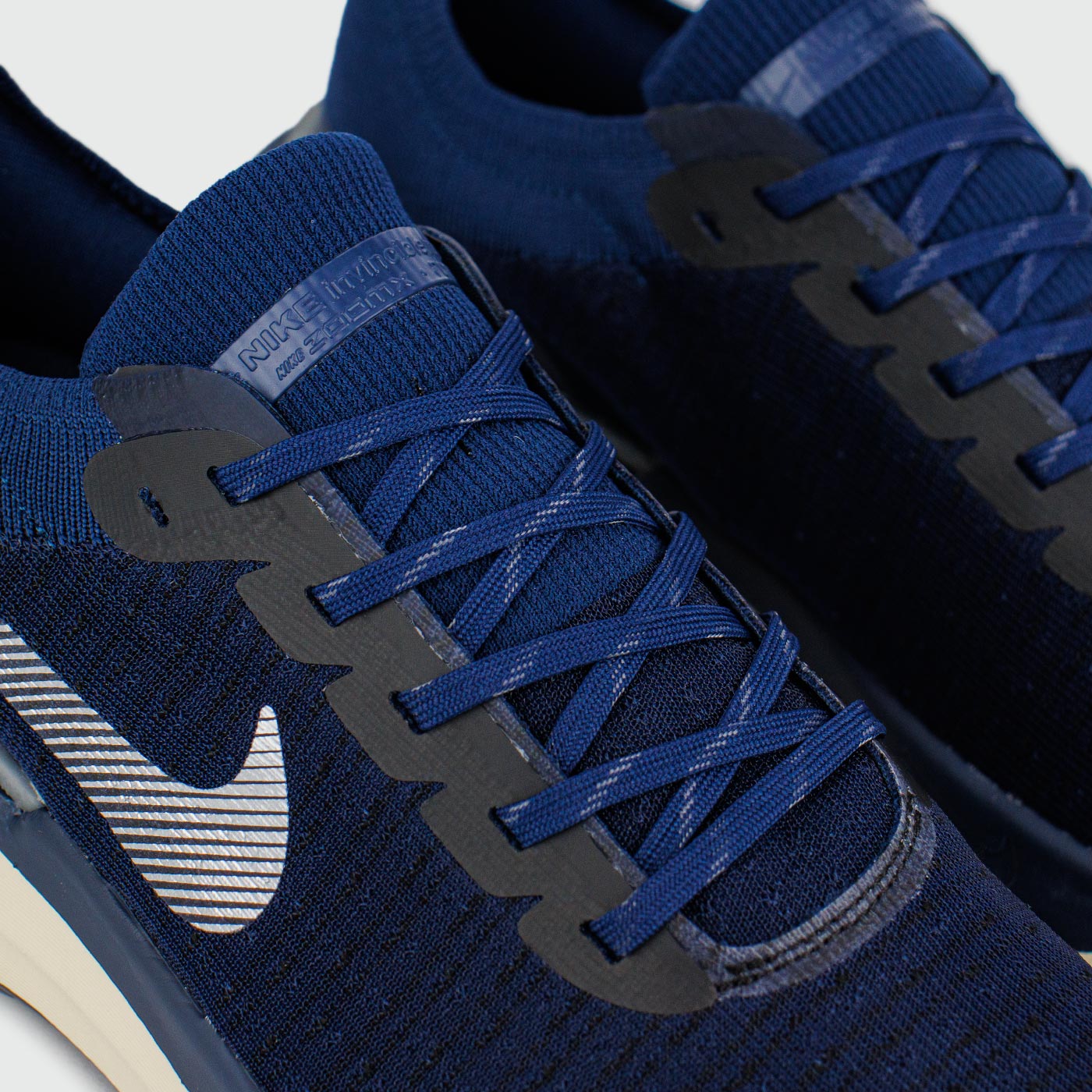 Кроссовки Nike Zoomx Invincible Run Fk 3 Navy / White Кроссовки Nike Zoomx Invincible Run Fk 3 Navy / White