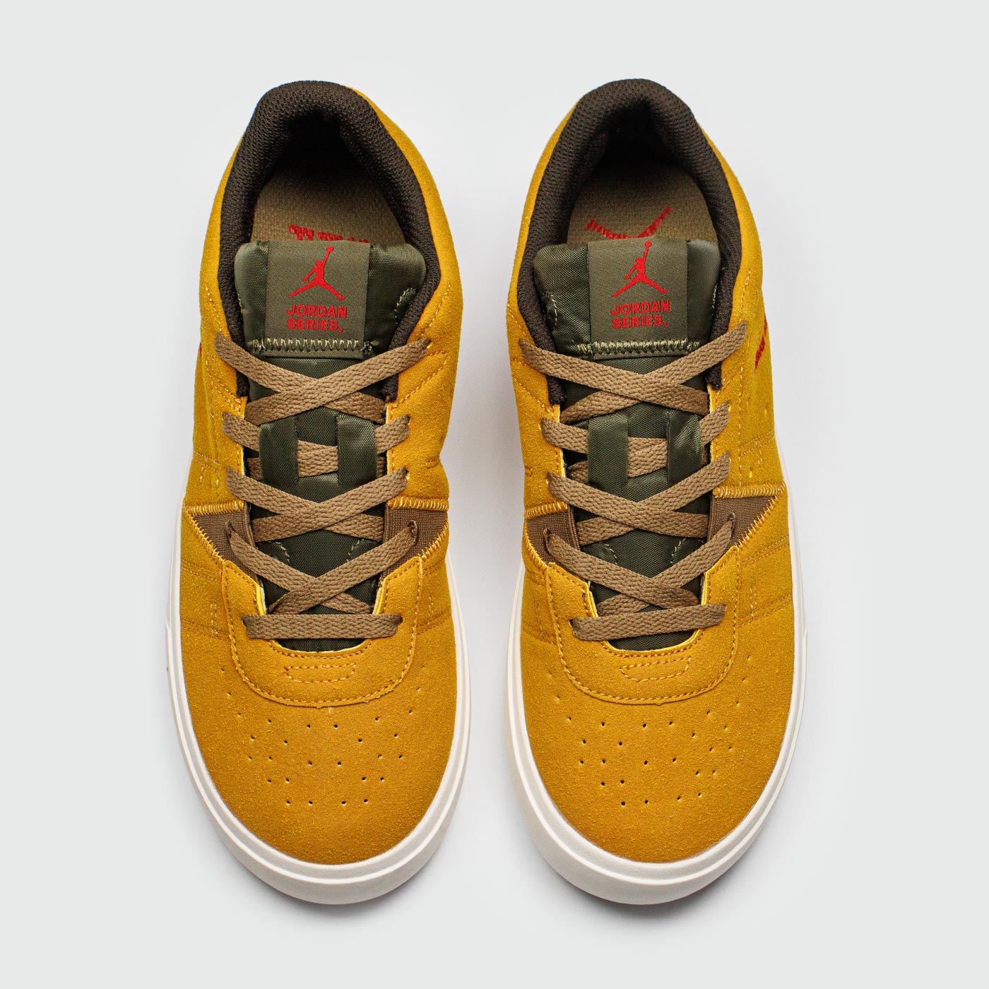 Кеды Air Jordan Series ES Gold Кеды Air Jordan Series ES Gold