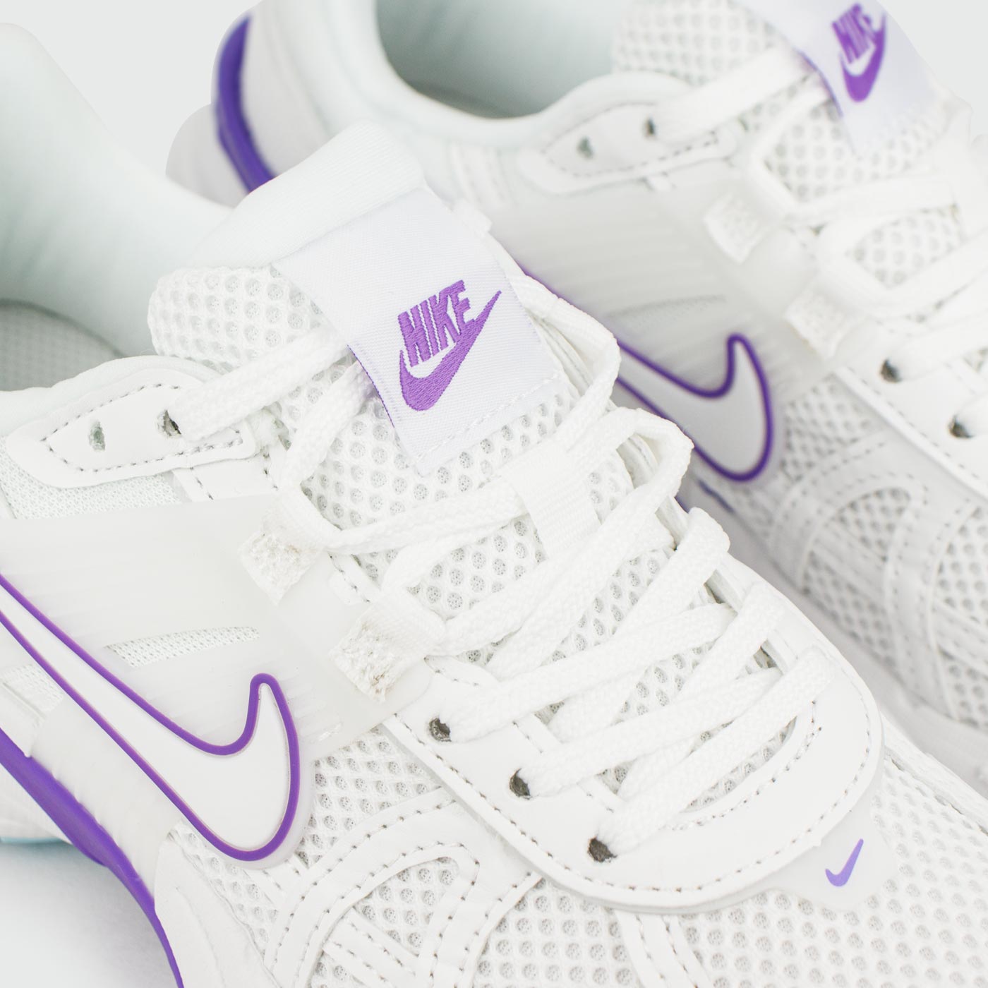 Кроссовки Nike V2K Run White Violet Wmns Кроссовки Nike V2K Run White Violet Wmns
