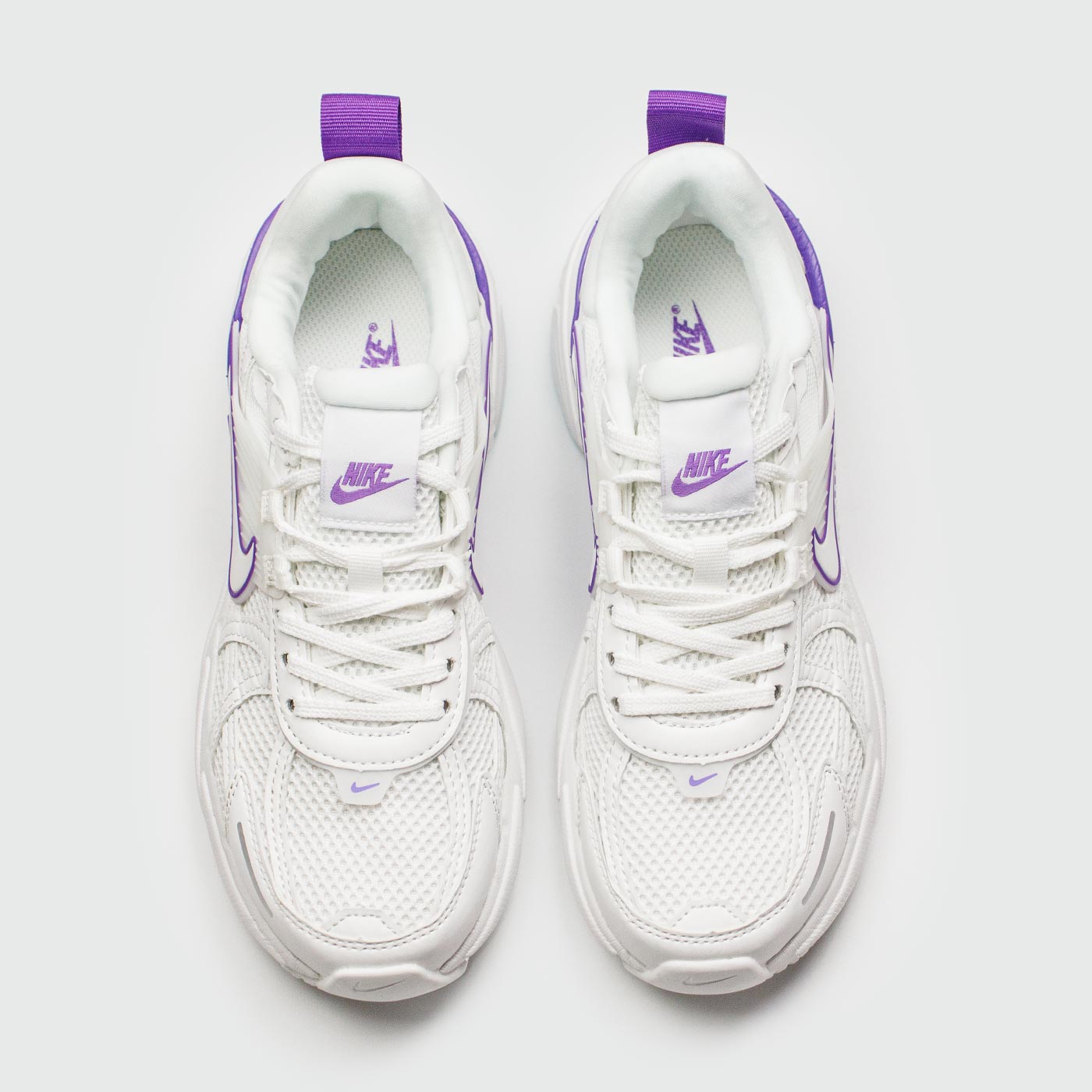 Кроссовки Nike V2K Run White Violet Wmns Кроссовки Nike V2K Run White Violet Wmns