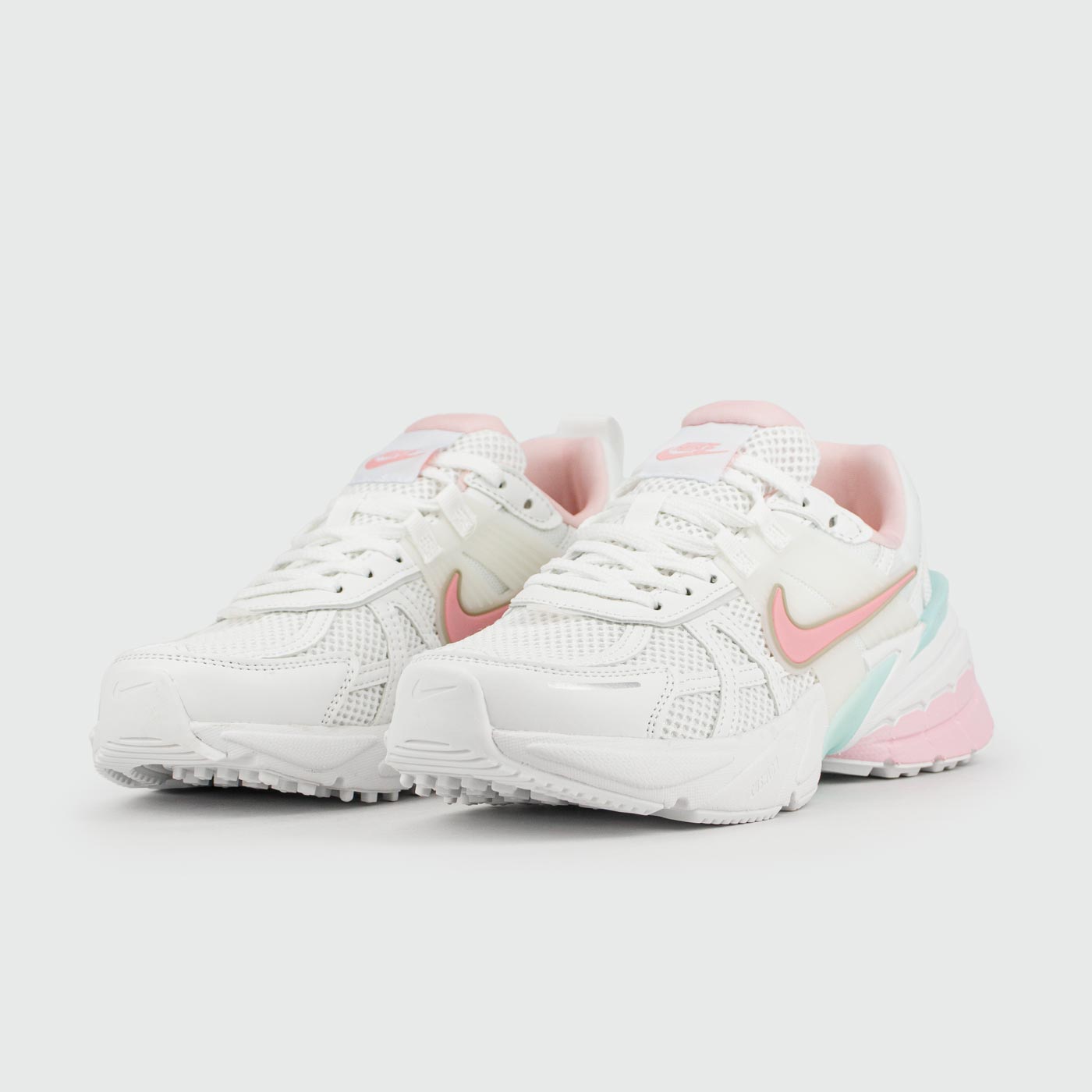 Кроссовки Nike V2K Run White Pink Wmns Кроссовки Nike V2K Run White Pink Wmns