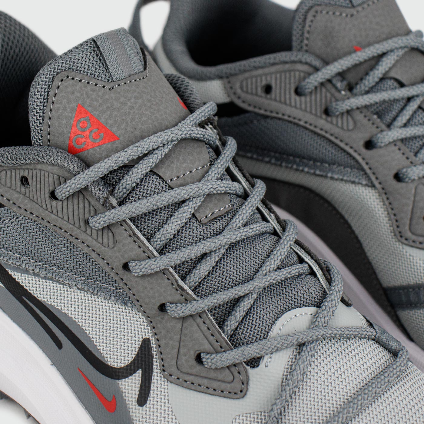 Кроссовки Nike ACG Mountain Fly 2 Low Gtx Grey / White Кроссовки Nike ACG Mountain Fly 2 Low Gtx Grey / White