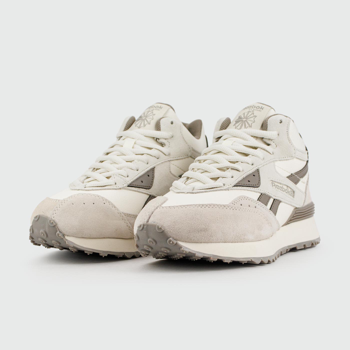 Кроссовки Reebok LX 2200 Mid Grey / White Wmns with Fur Кроссовки Reebok LX 2200 Mid Grey / White Wmns with Fur