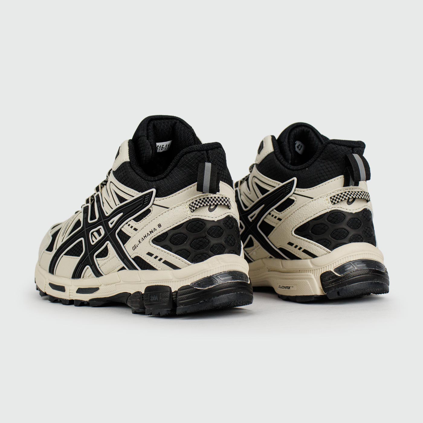 Кроссовки Asics Gel-Kahana 8 Mid White Black with Fur Кроссовки Asics Gel-Kahana 8 Mid White Black with Fur