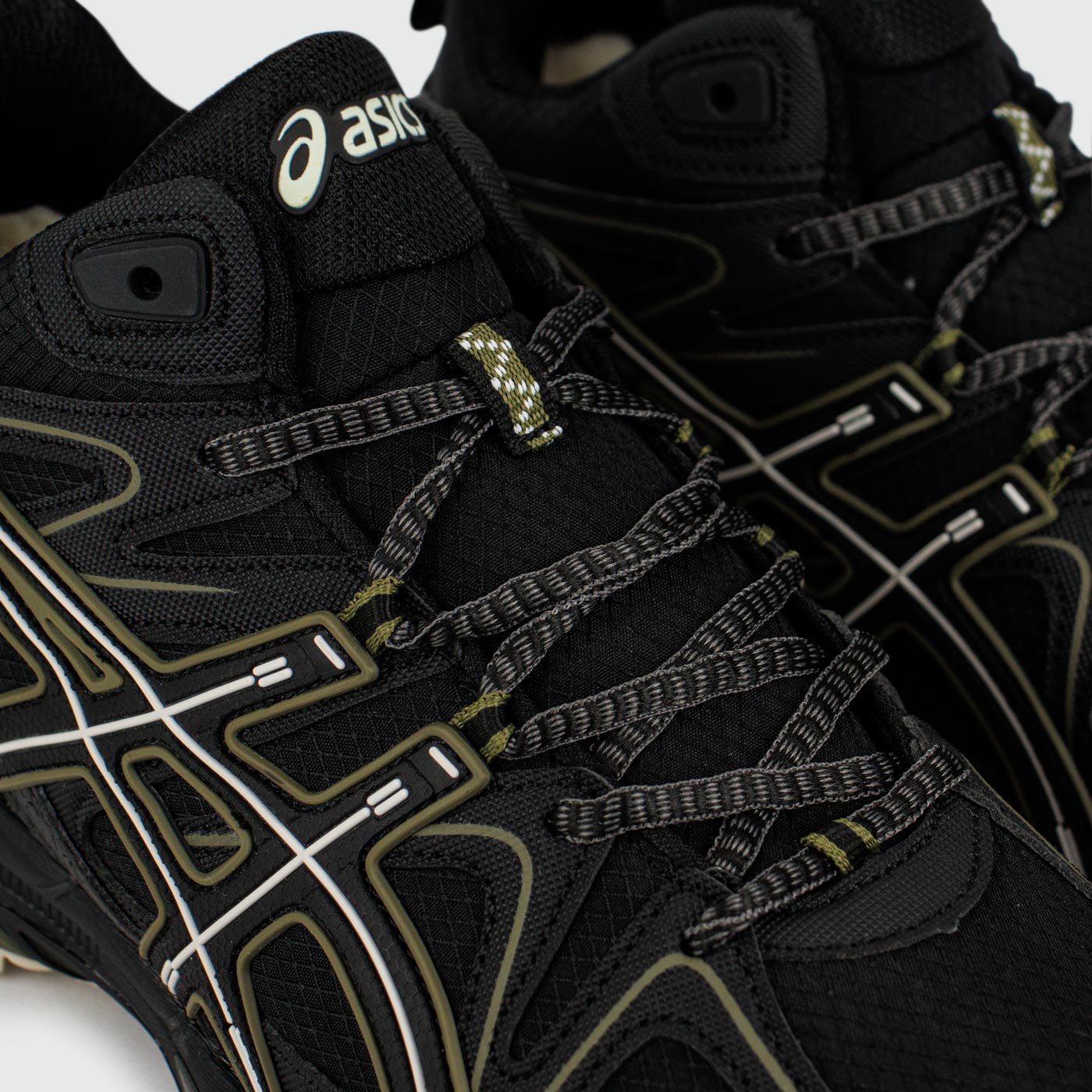 Кроссовки Asics Gel-Kahana 8 Mid Black Green with Fur Кроссовки Asics Gel-Kahana 8 Mid Black Green with Fur