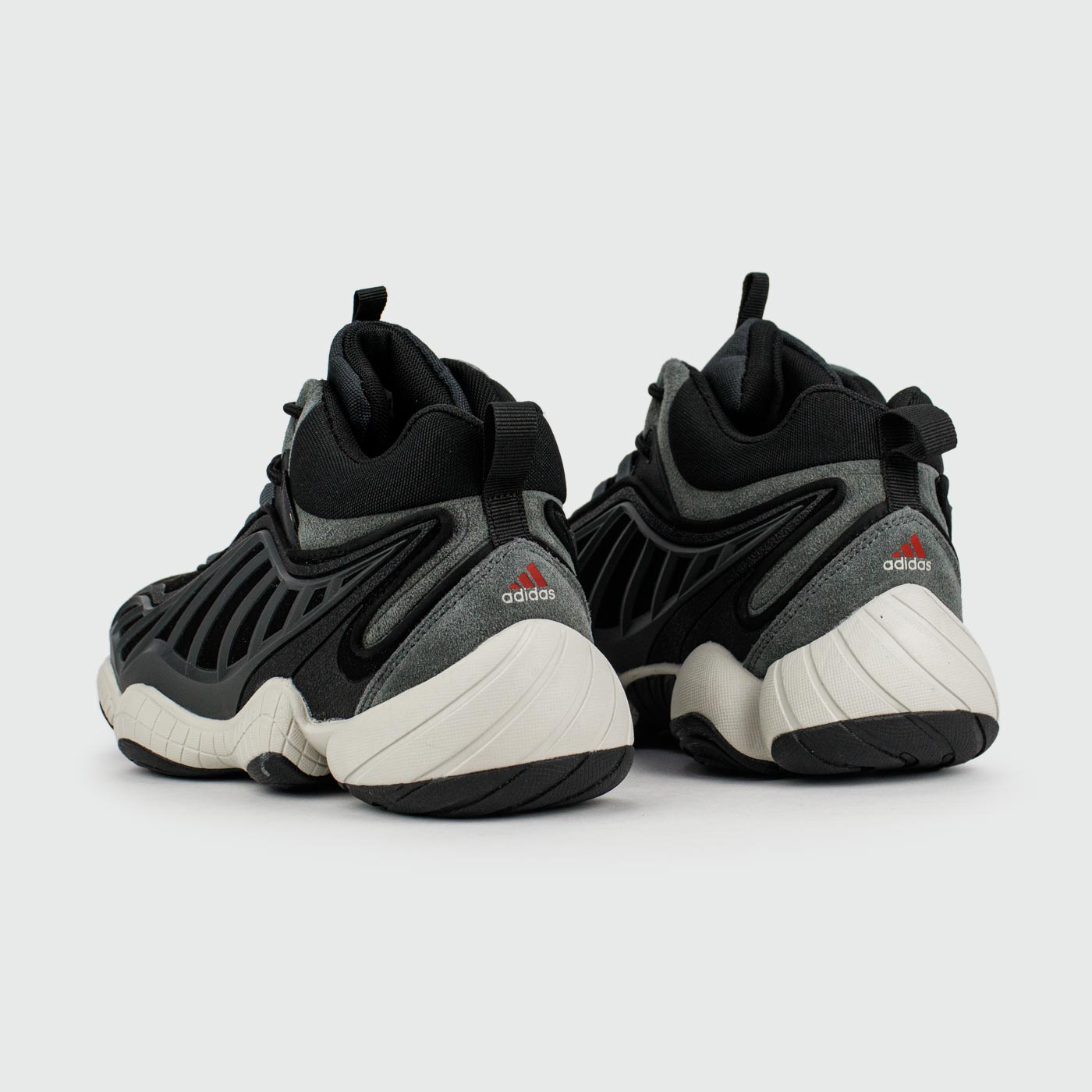 Кроссовки Packer x Adidas FYW Intimidation Black / White with Fur Кроссовки Packer x Adidas FYW Intimidation Black / White with Fur