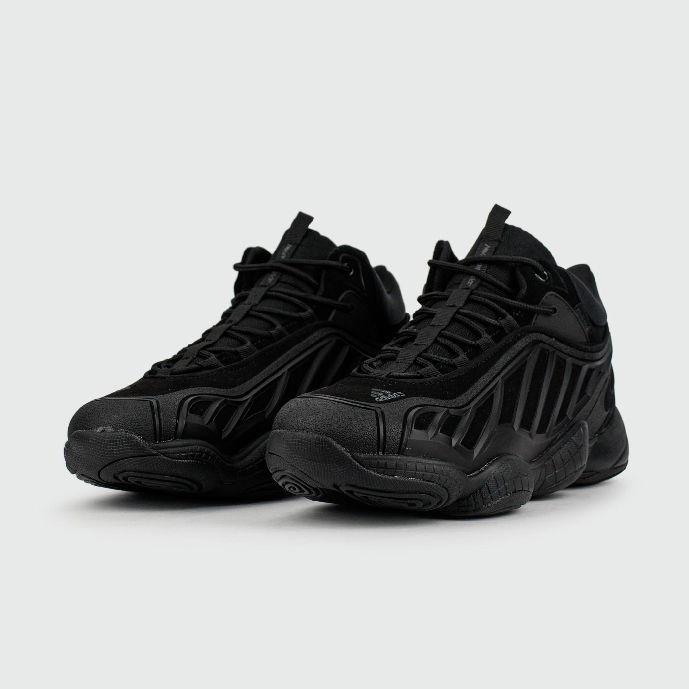 Кроссовки Packer x Adidas FYW Intimidation Black with Fur Кроссовки Packer x Adidas FYW Intimidation Black with Fur