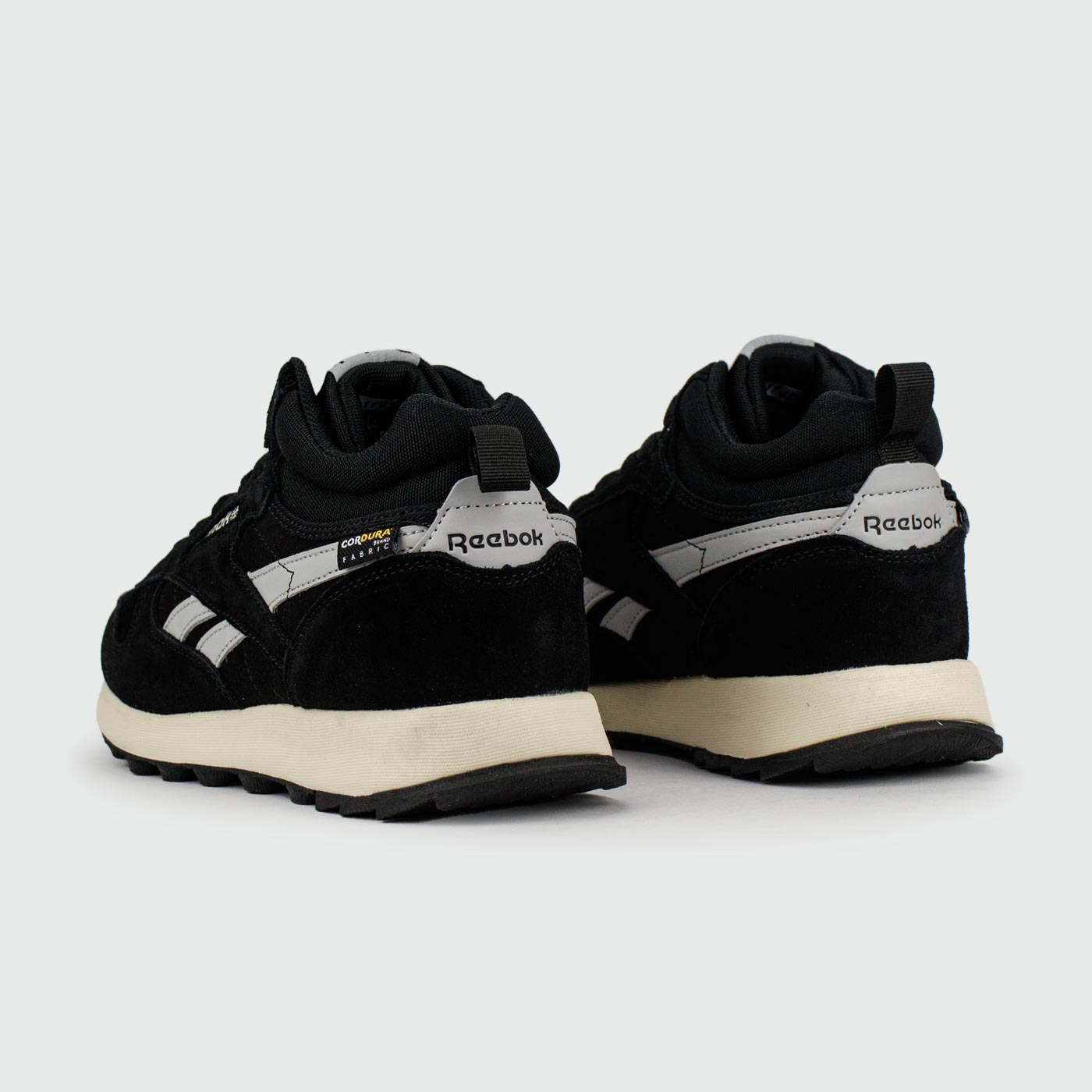 Кроссовки Reebok Classic Utility Suede Black / White with Fur Кроссовки Reebok Classic Utility Suede Black / White with Fur