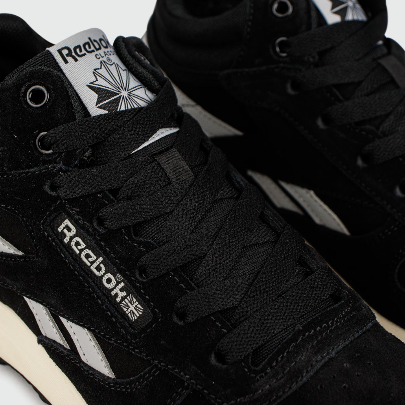 Кроссовки Reebok Classic Utility Suede Black / White with Fur Кроссовки Reebok Classic Utility Suede Black / White with Fur