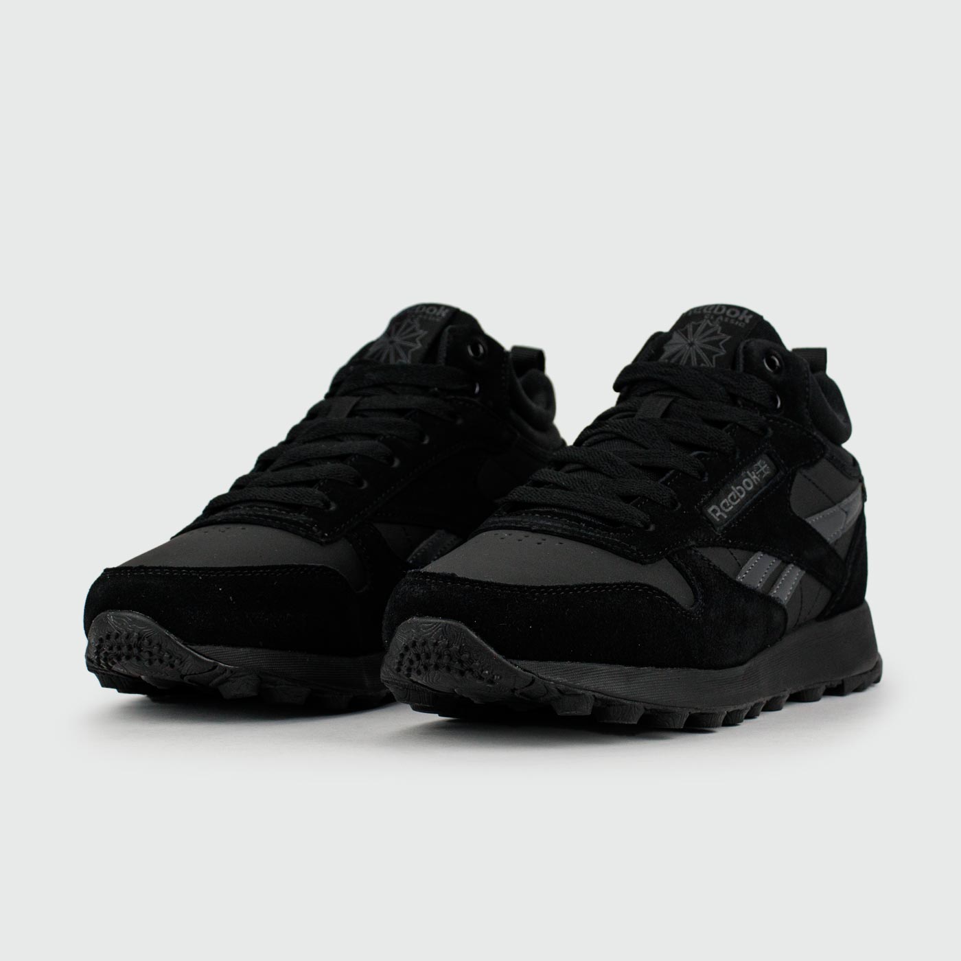 Кроссовки Reebok Classic Utility Suede Black with Fur Кроссовки Reebok Classic Utility Suede Black with Fur