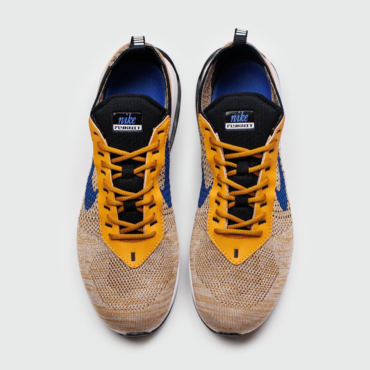 Кроссовки Nike Air Max Flyknit Racer Beige