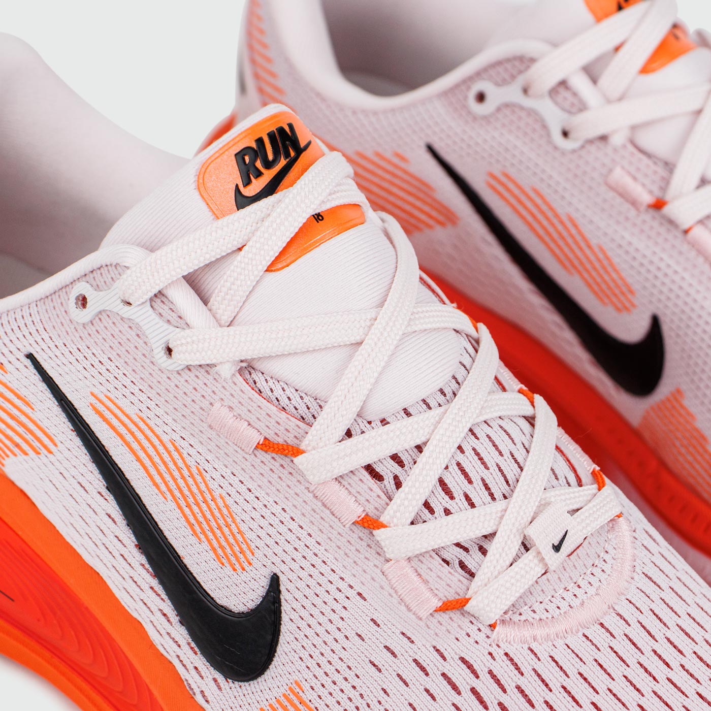 Кроссовки Nike Vomero 18 Orange Wmns